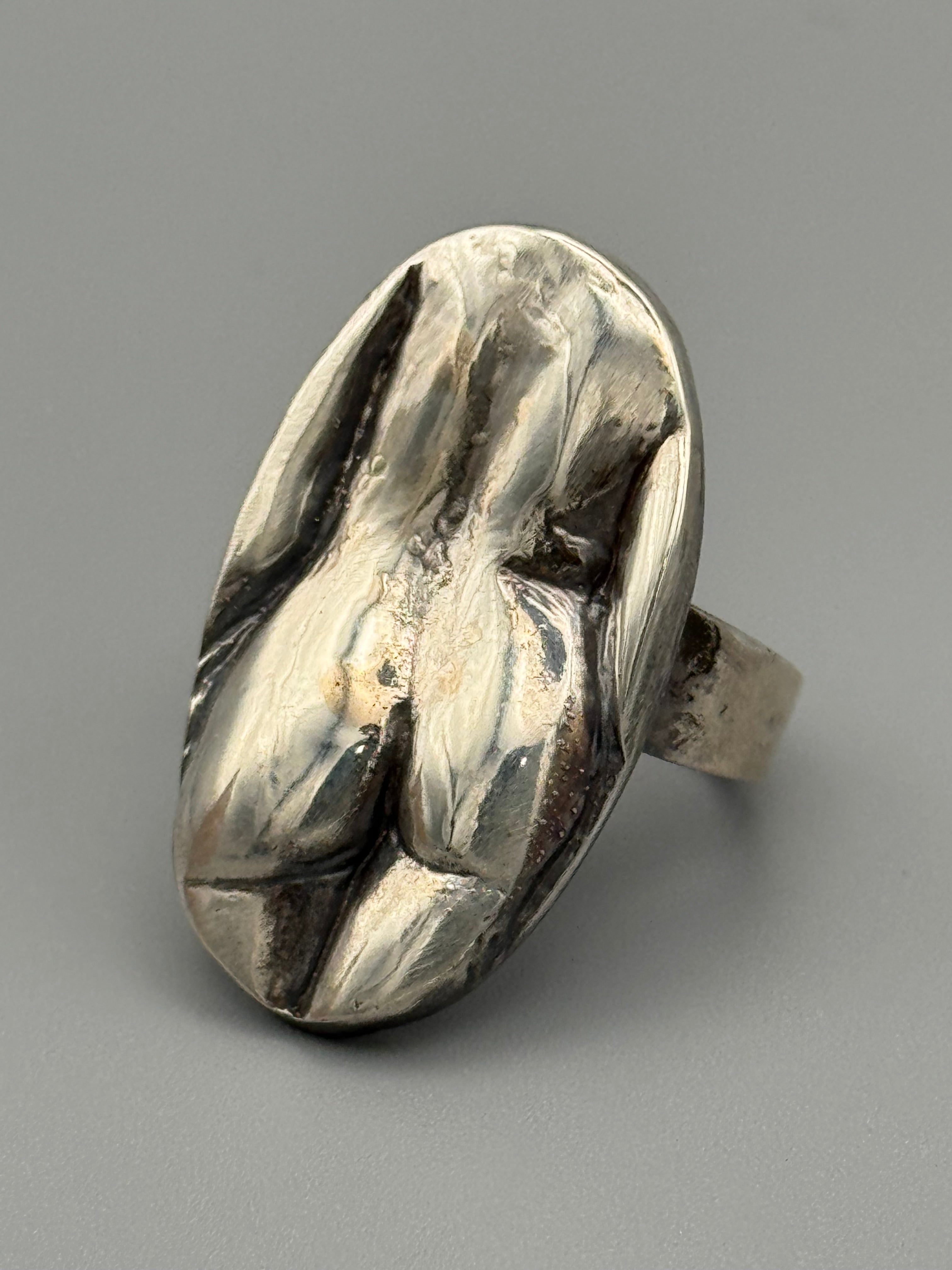 •CURVY BOOTY• sterling silver ring (size 8.25)