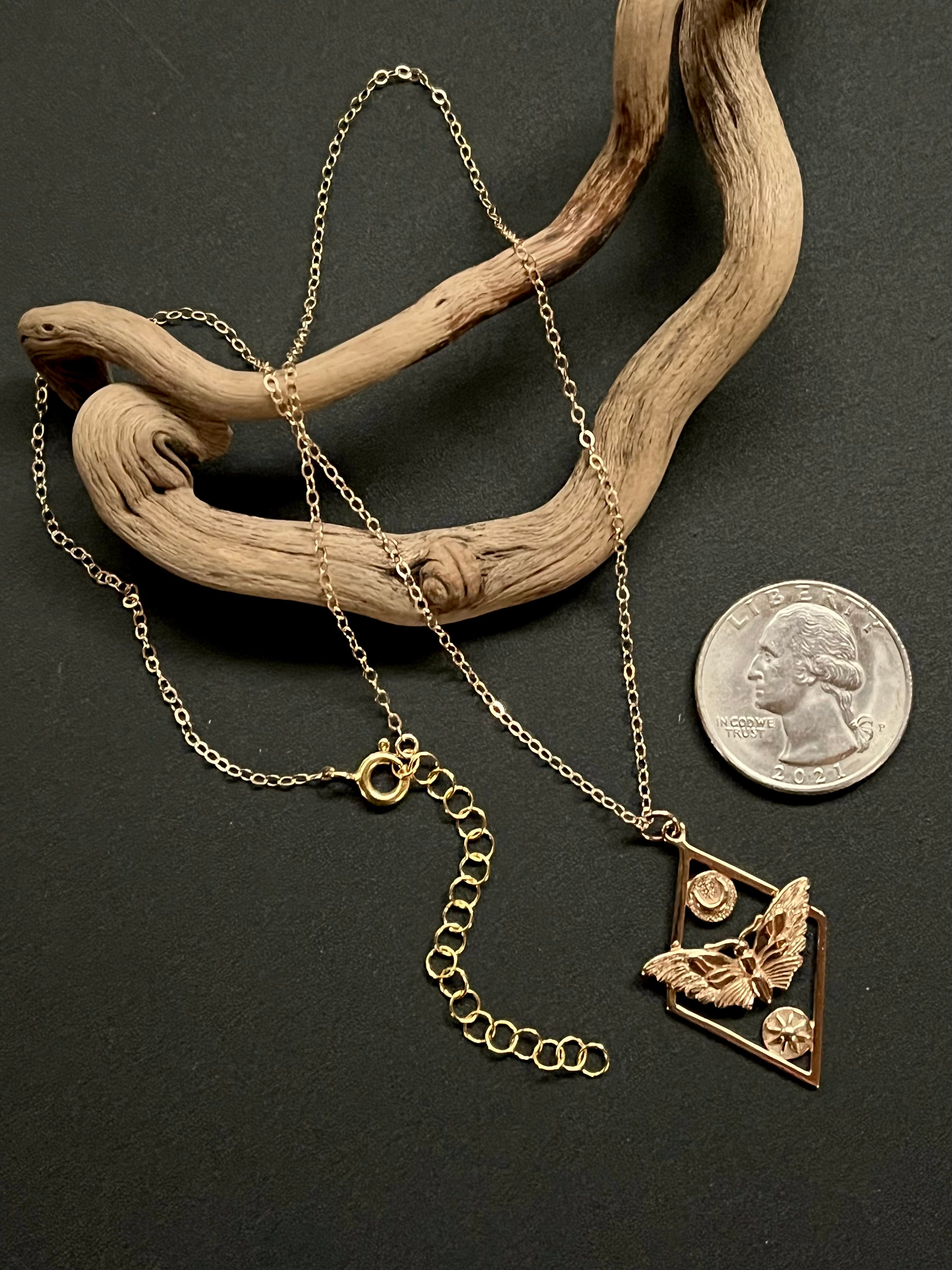 •NIGHT GUIDE• gold necklace