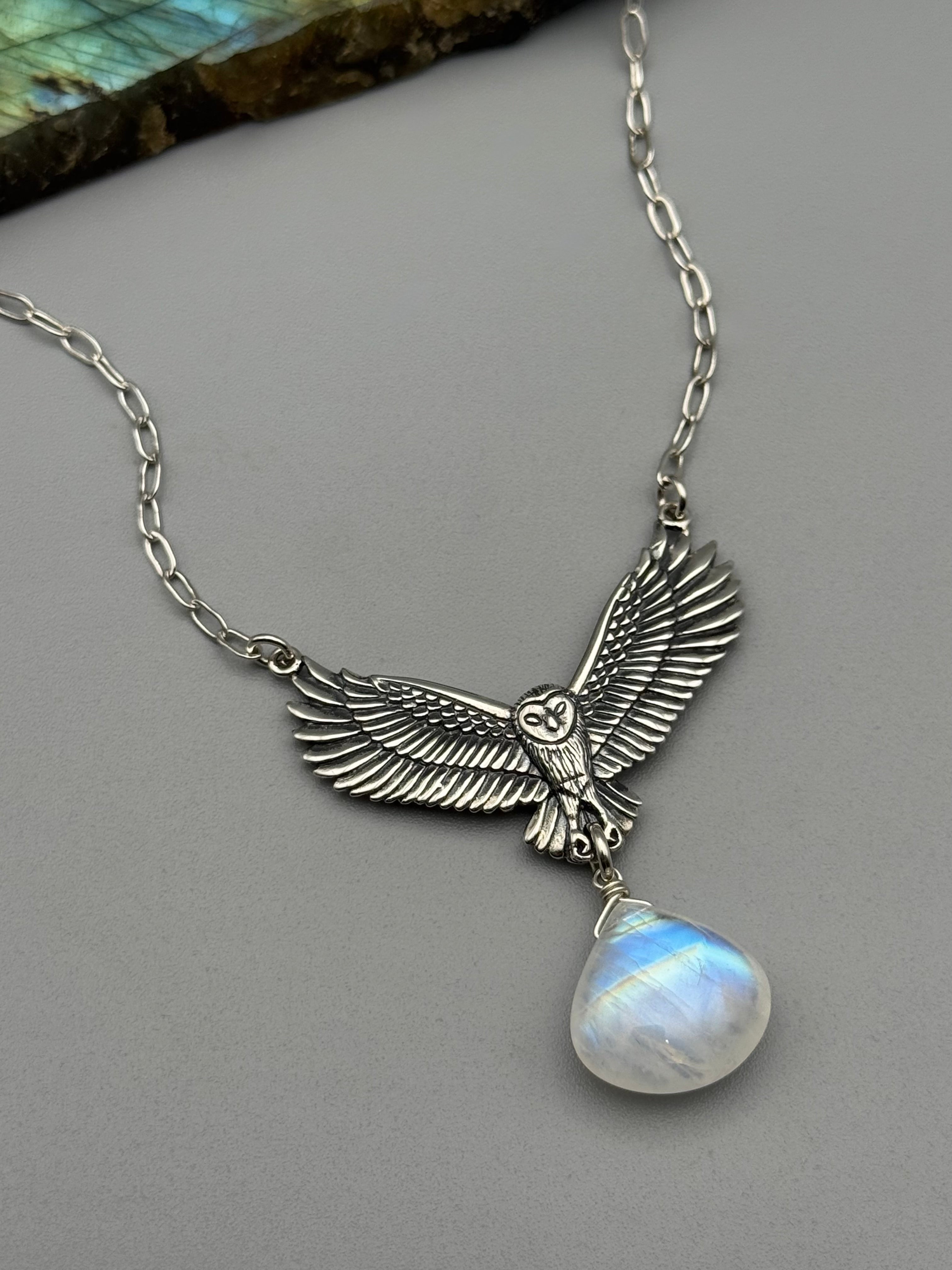 •NOCTURNA• rainbow moonstone + silver necklace (18"-20" long)