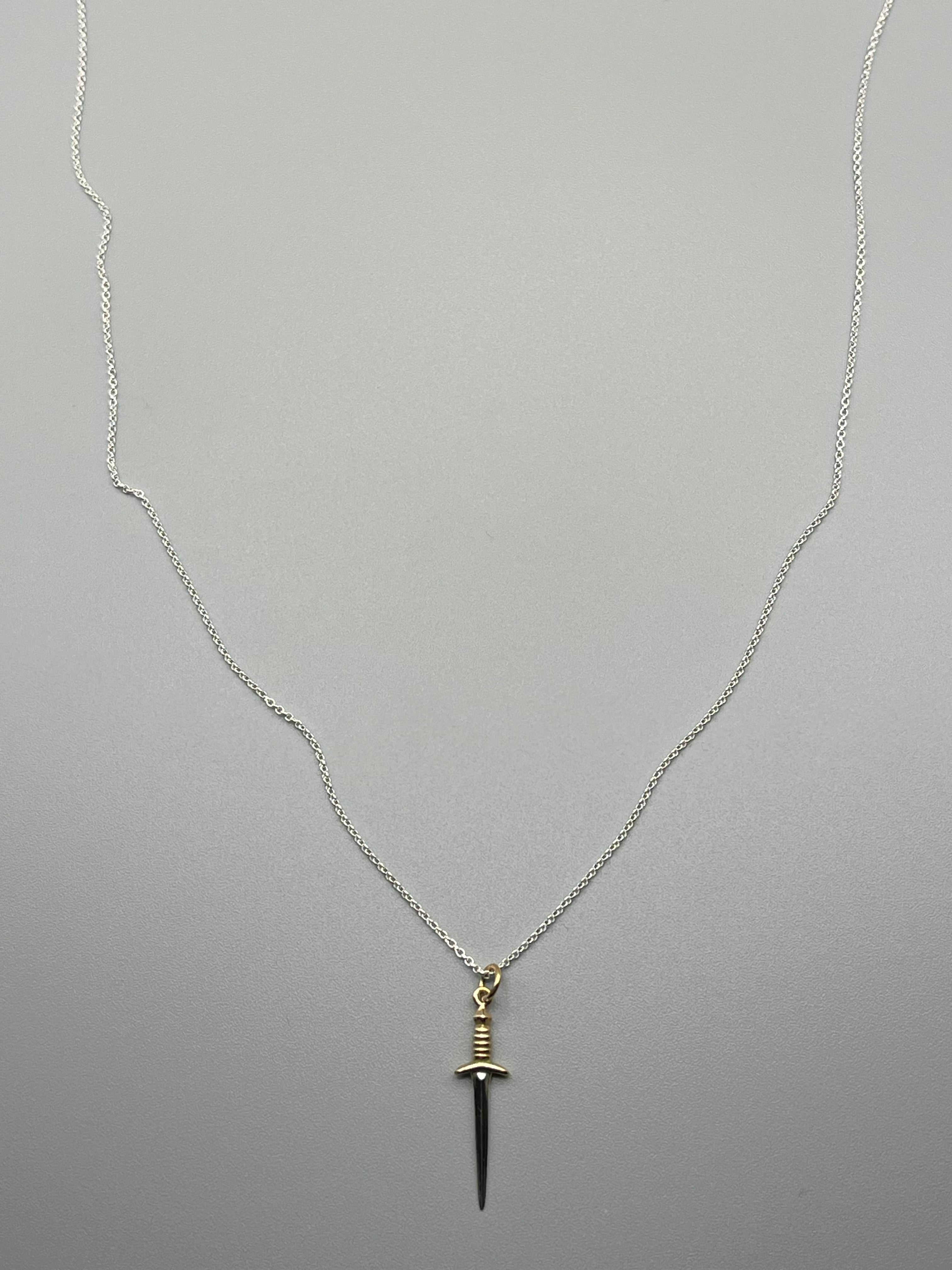 •MEDIUM DAGGER• silver necklace