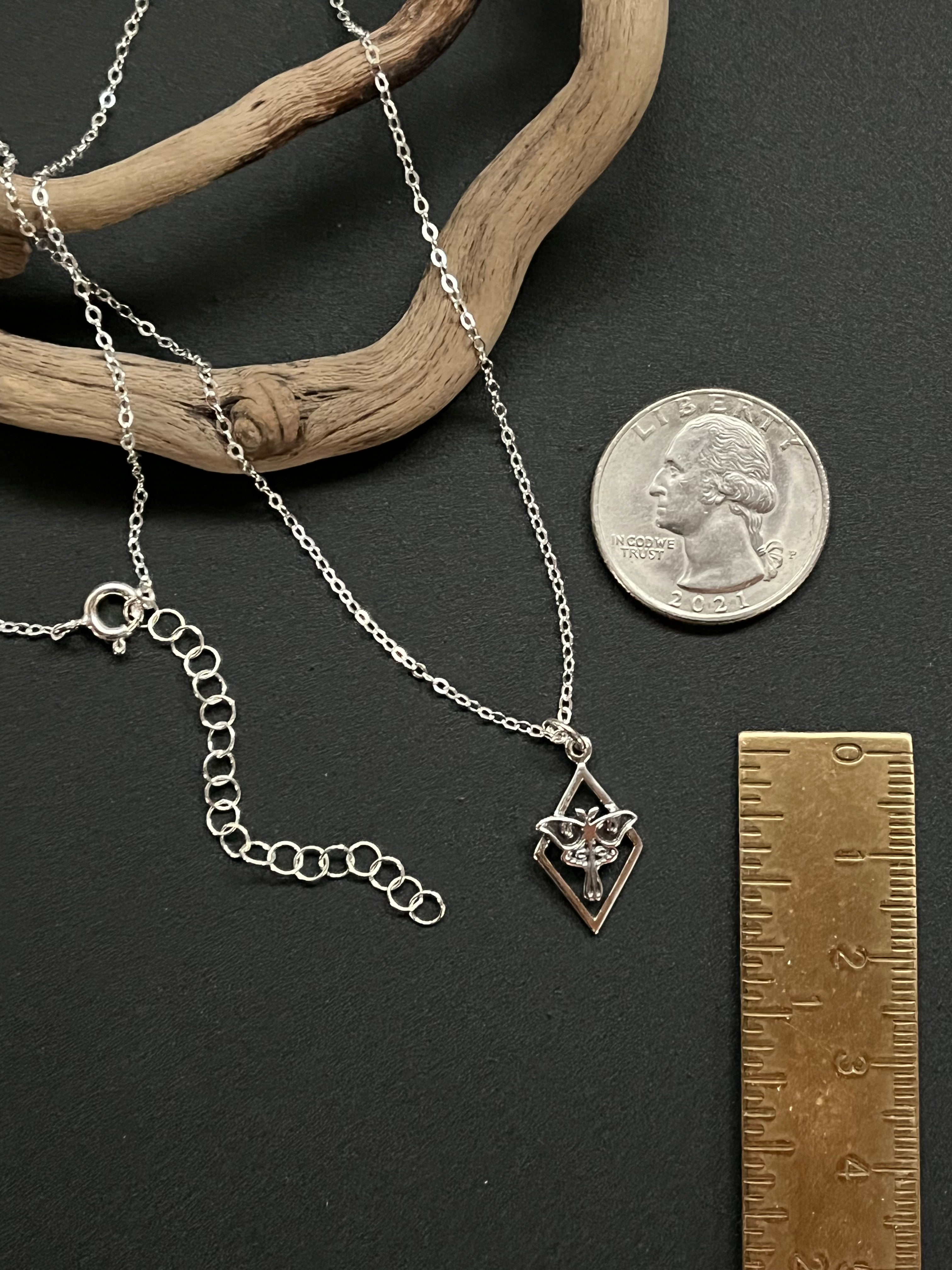 •TINY LUNA DIAMOND• silver necklace
