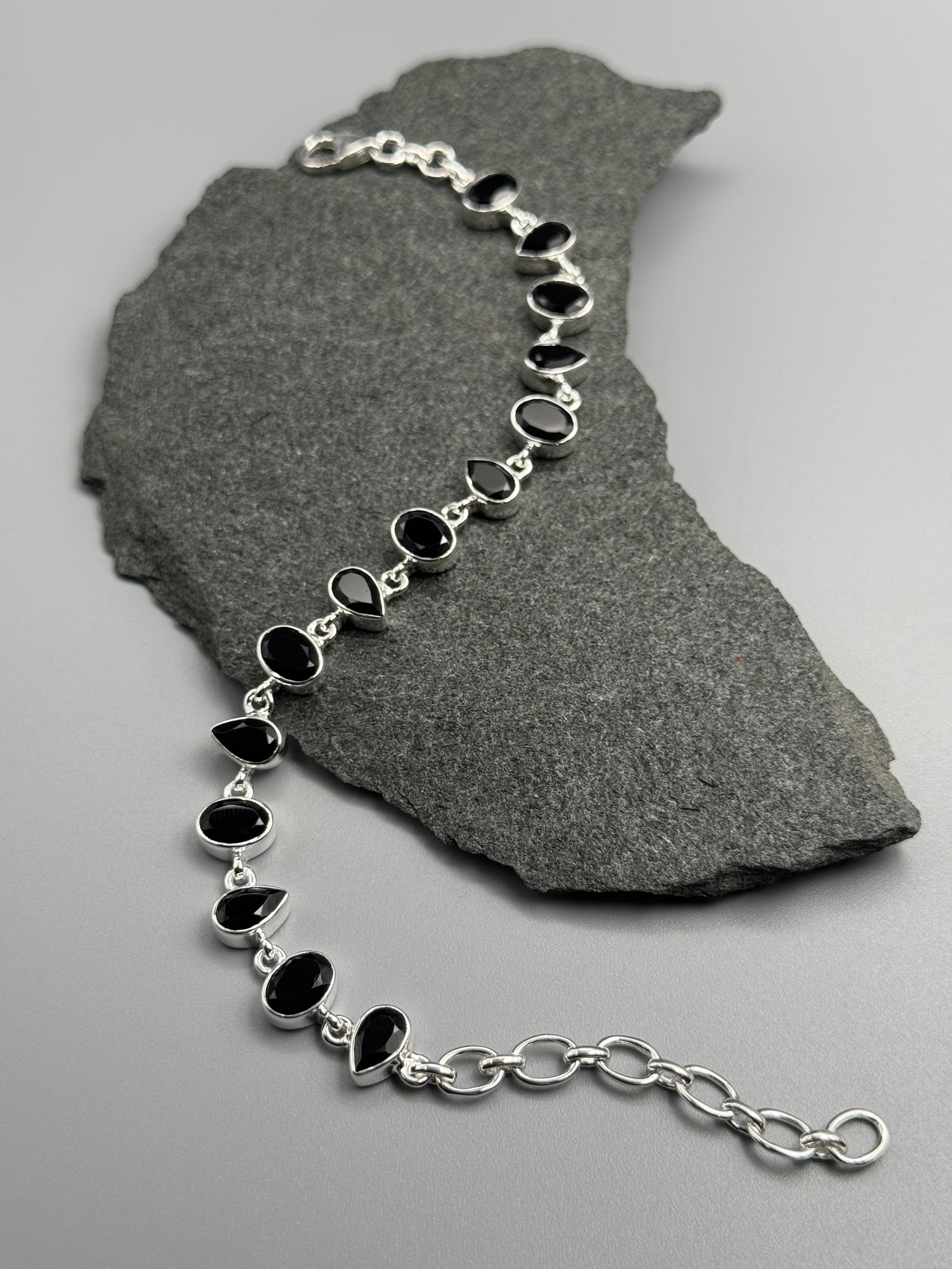 •BLACK ONYX - GEO MIX• linked silver bracelet (7.25" - 9")