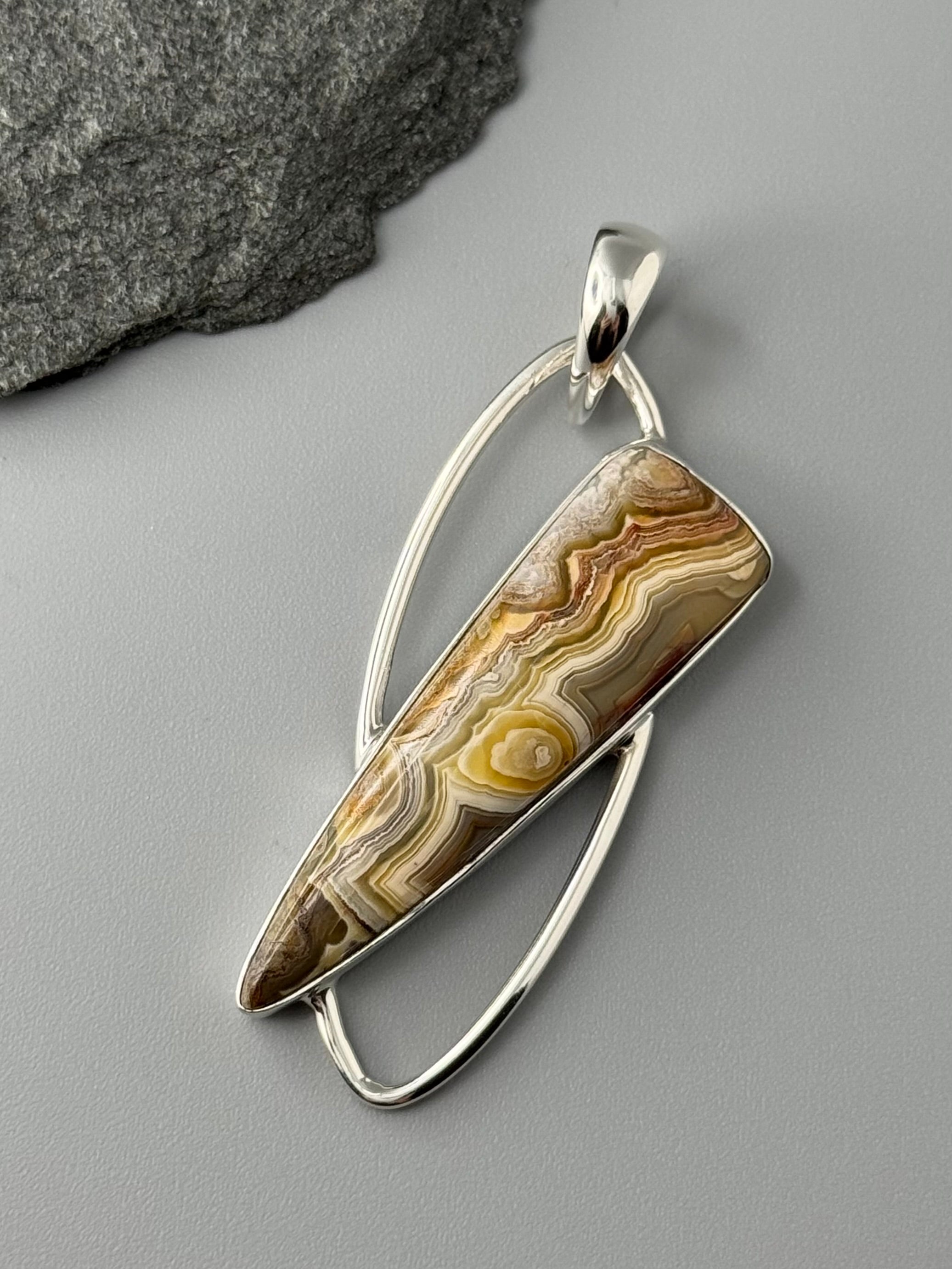 •CRAZY LACE AGATE - PICARD• sterling silver pendant