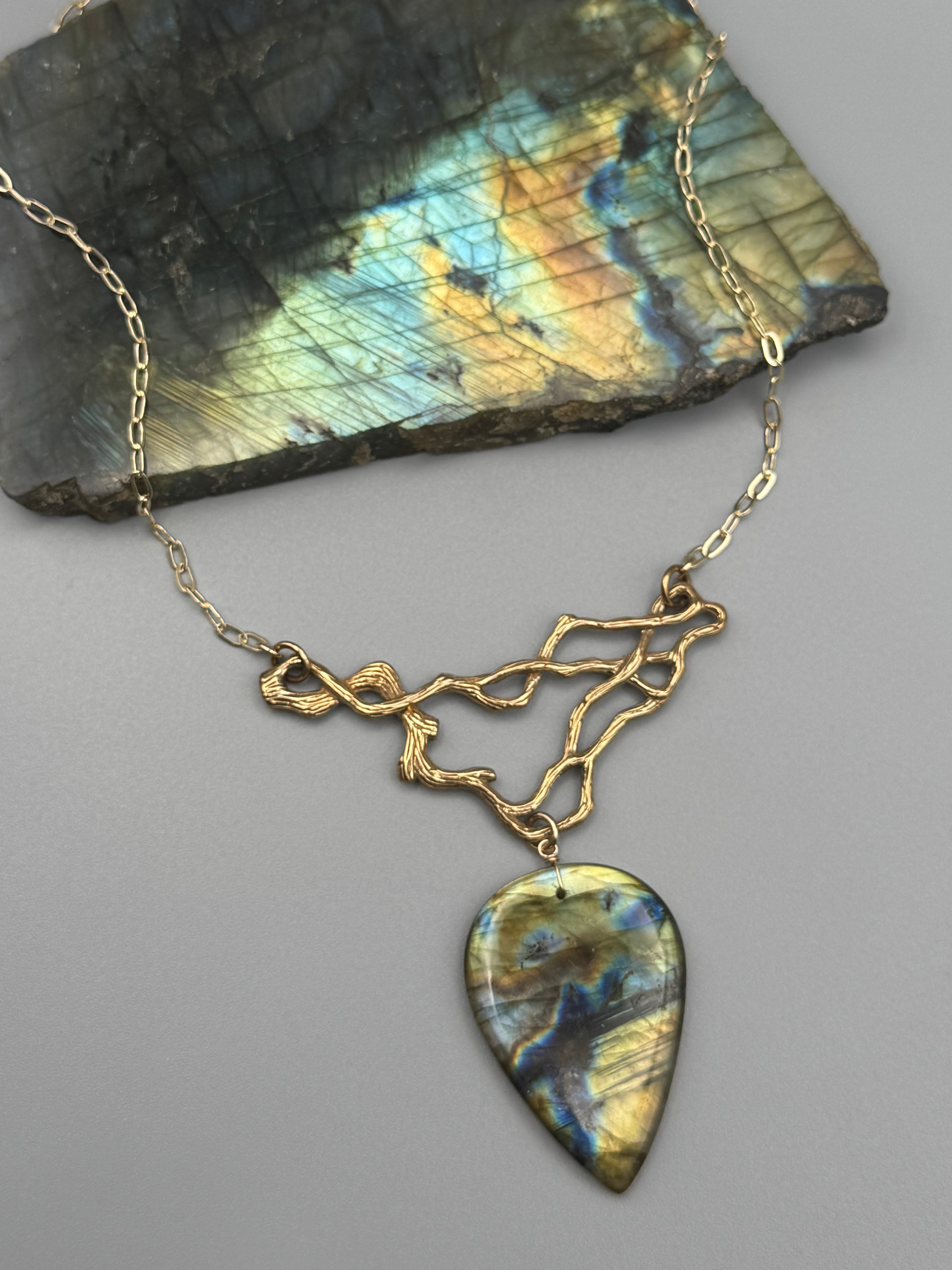 •TSIN• labradorite spear tear + gold necklace (18"-20" long)