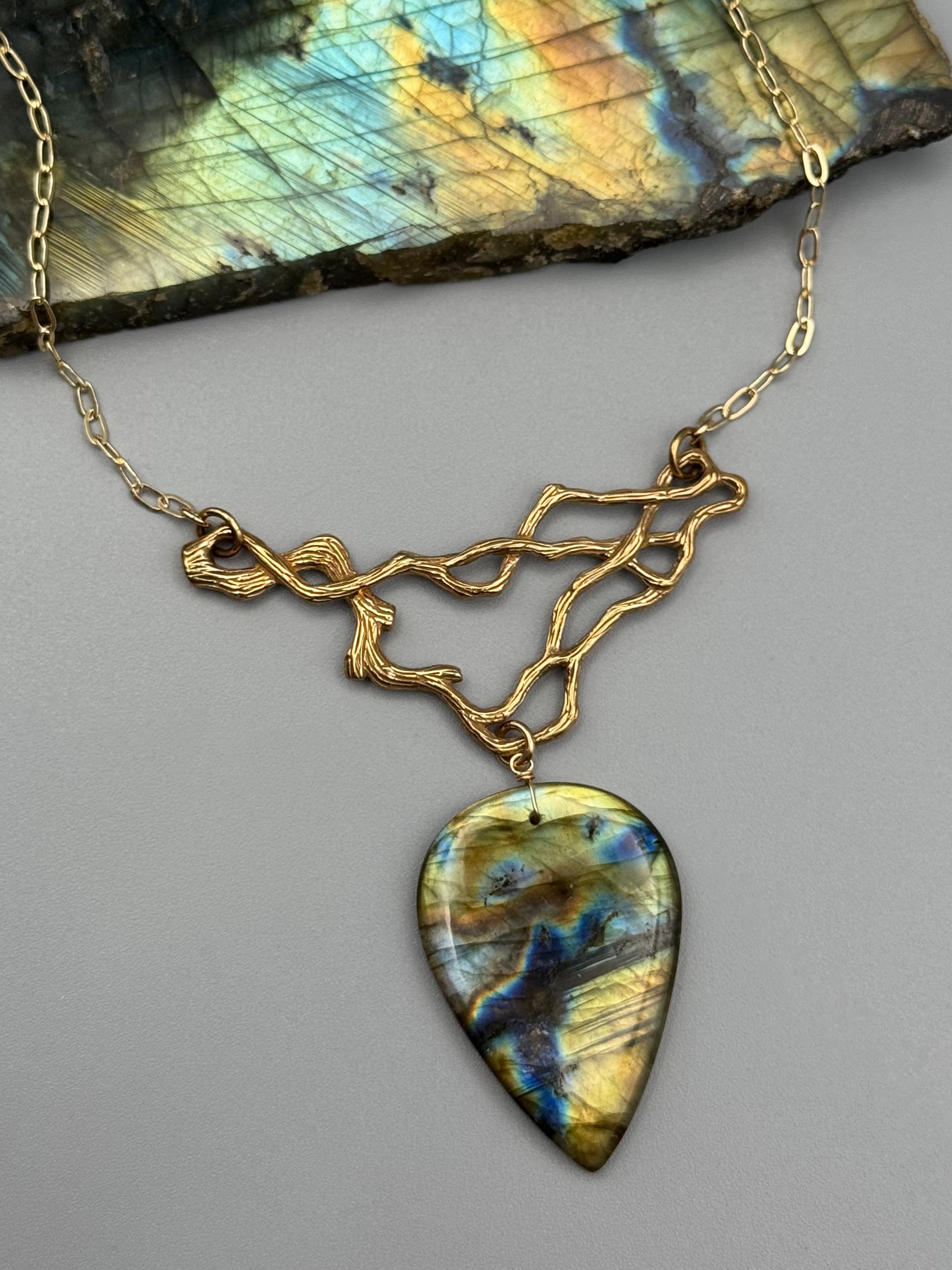 •TSIN• labradorite spear tear + gold necklace (18"-20" long)