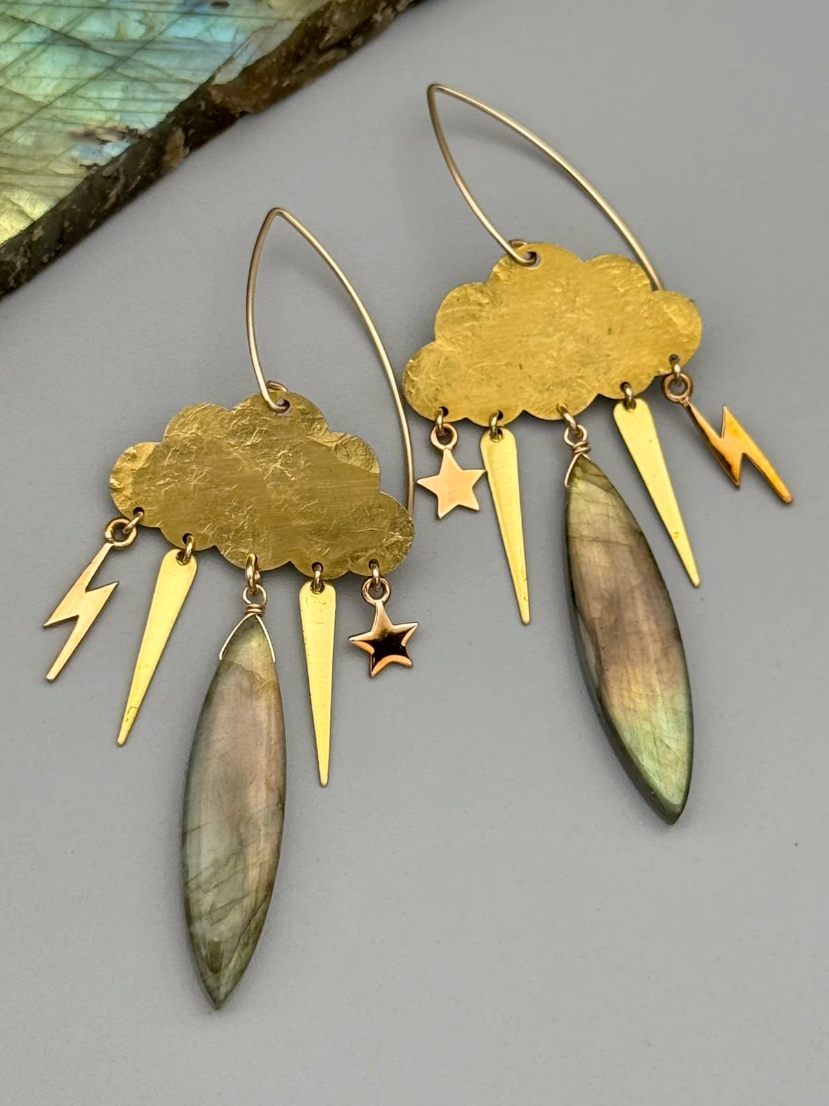 •STORMY• labradorite deep marquise + gold earrings