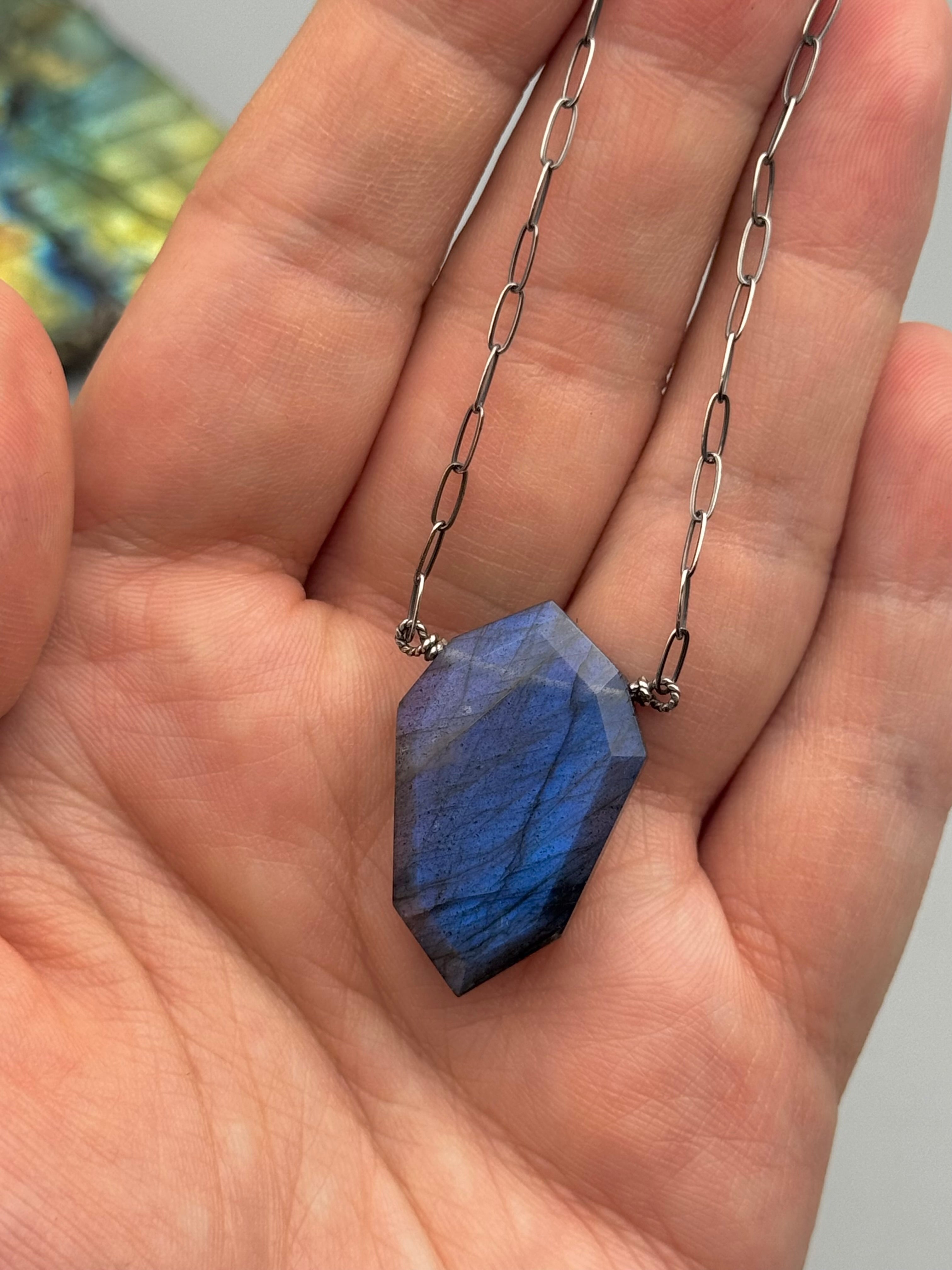 •AEON• labradorite petal + silver necklace (18"-20" long)