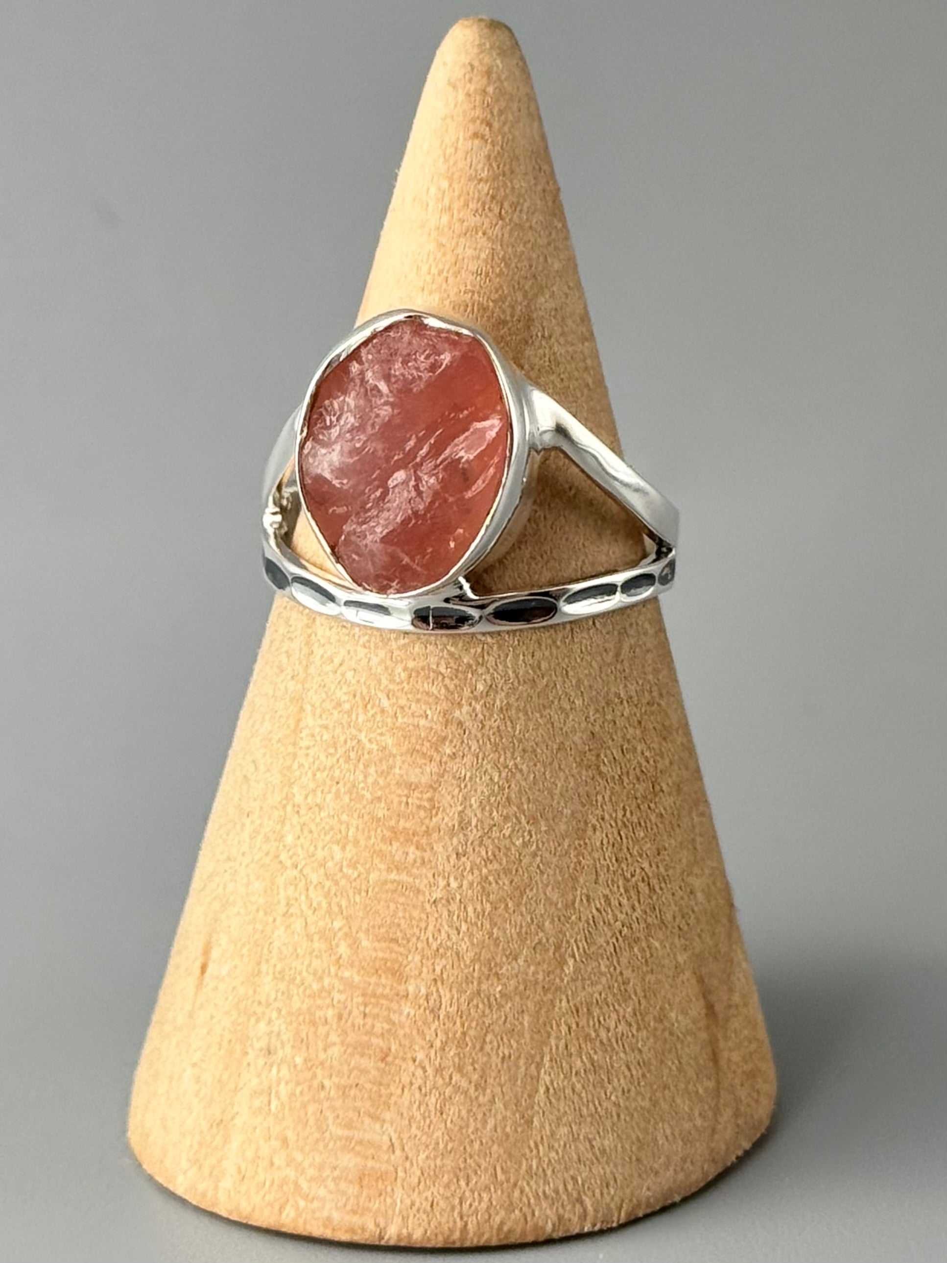 •ROSE QUARTZ - UNDERSCORE• split band silver ring (various sizes)