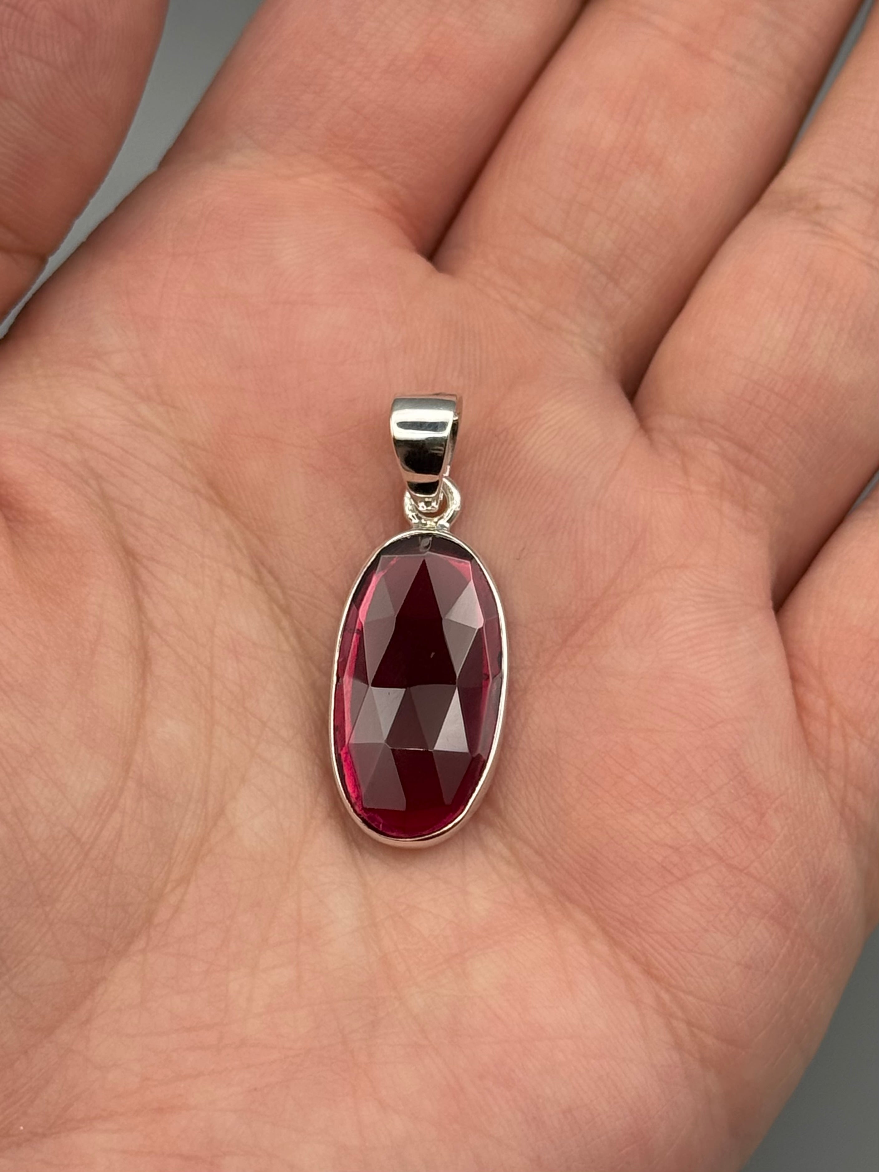 •GARNET - FACETED OVAL• sterling silver pendant