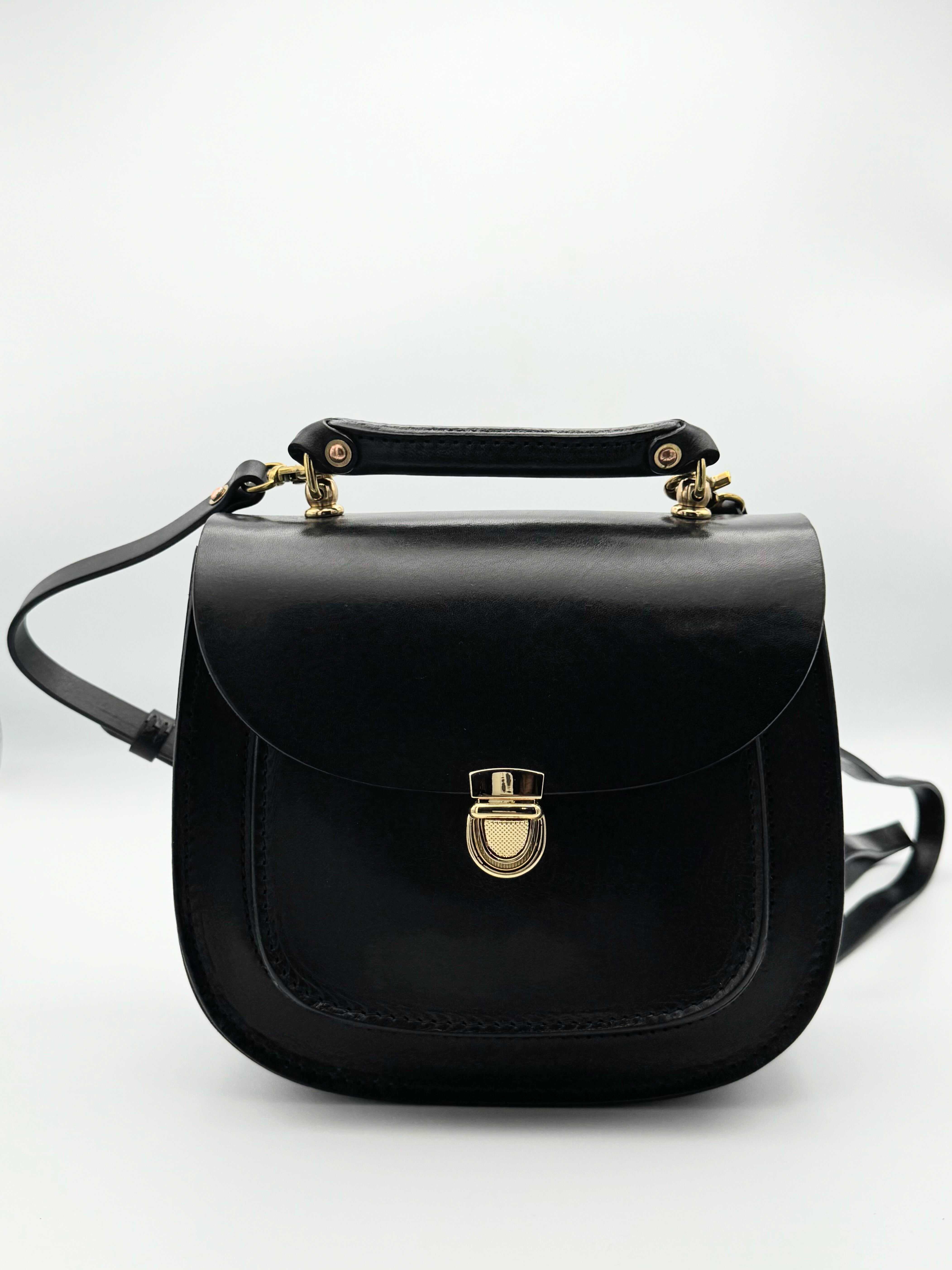 •MONTREAL• black leather crossbody/handbag