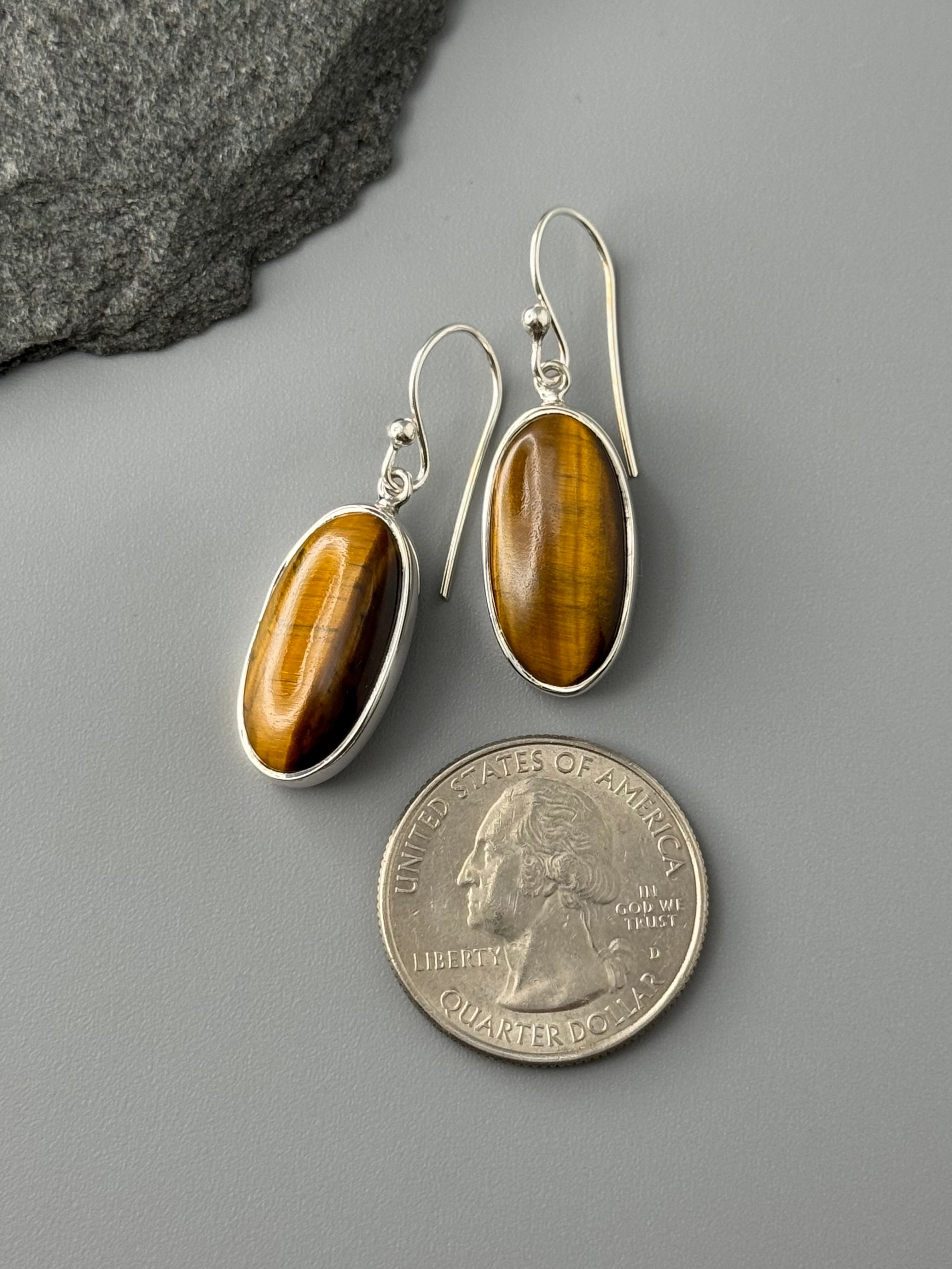 •TIGER EYE - OVAL• silver dangle earrings