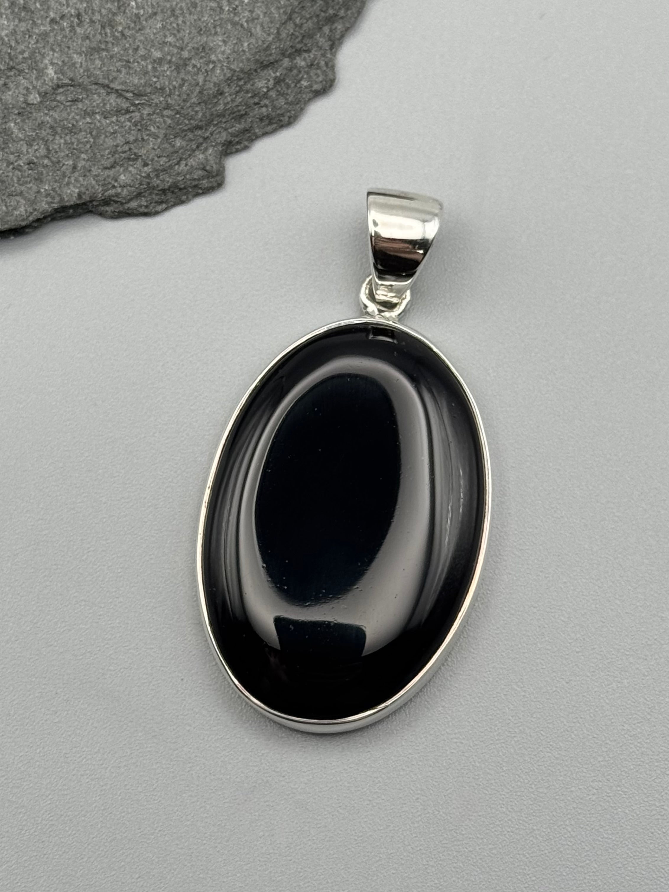 •BLACK ONYX - OVAL• sterling silver pendant