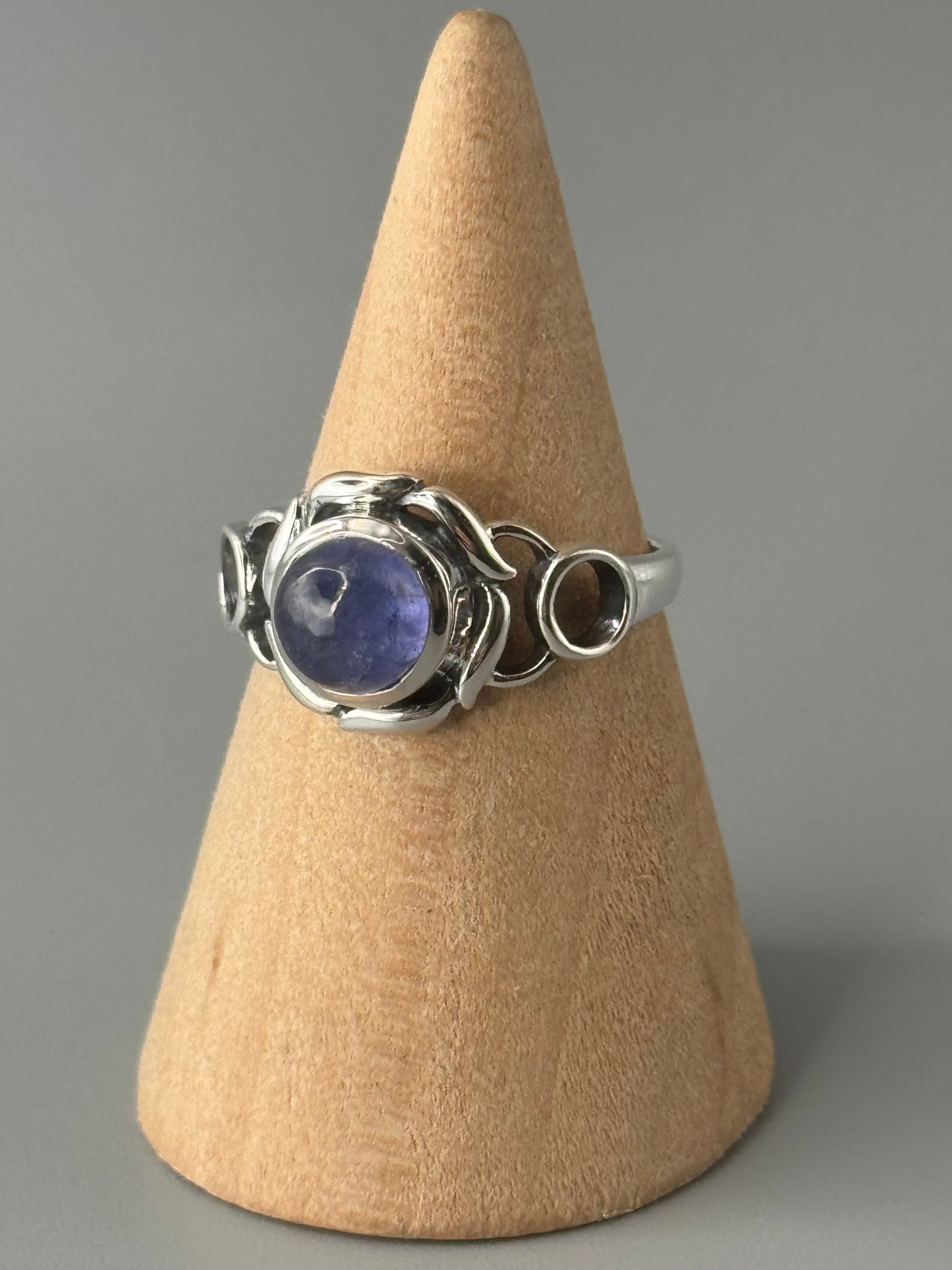 •TANZANITE - ROSE• sterling silver ring (various sizes)