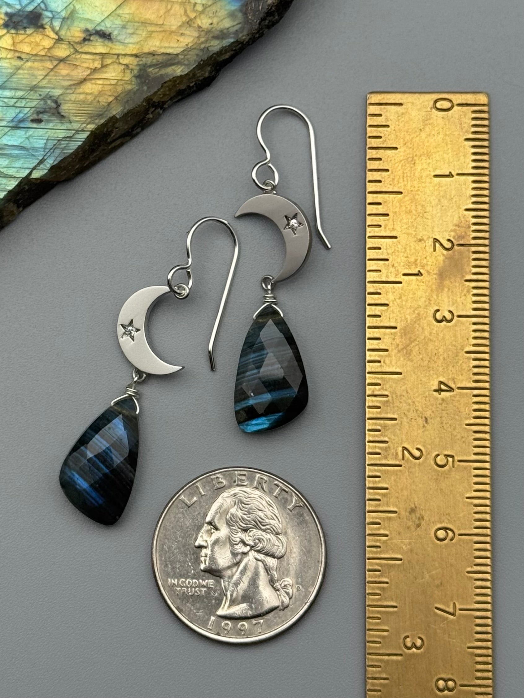 •CRYSTAL CRESCENT• labradorite + silver earrings