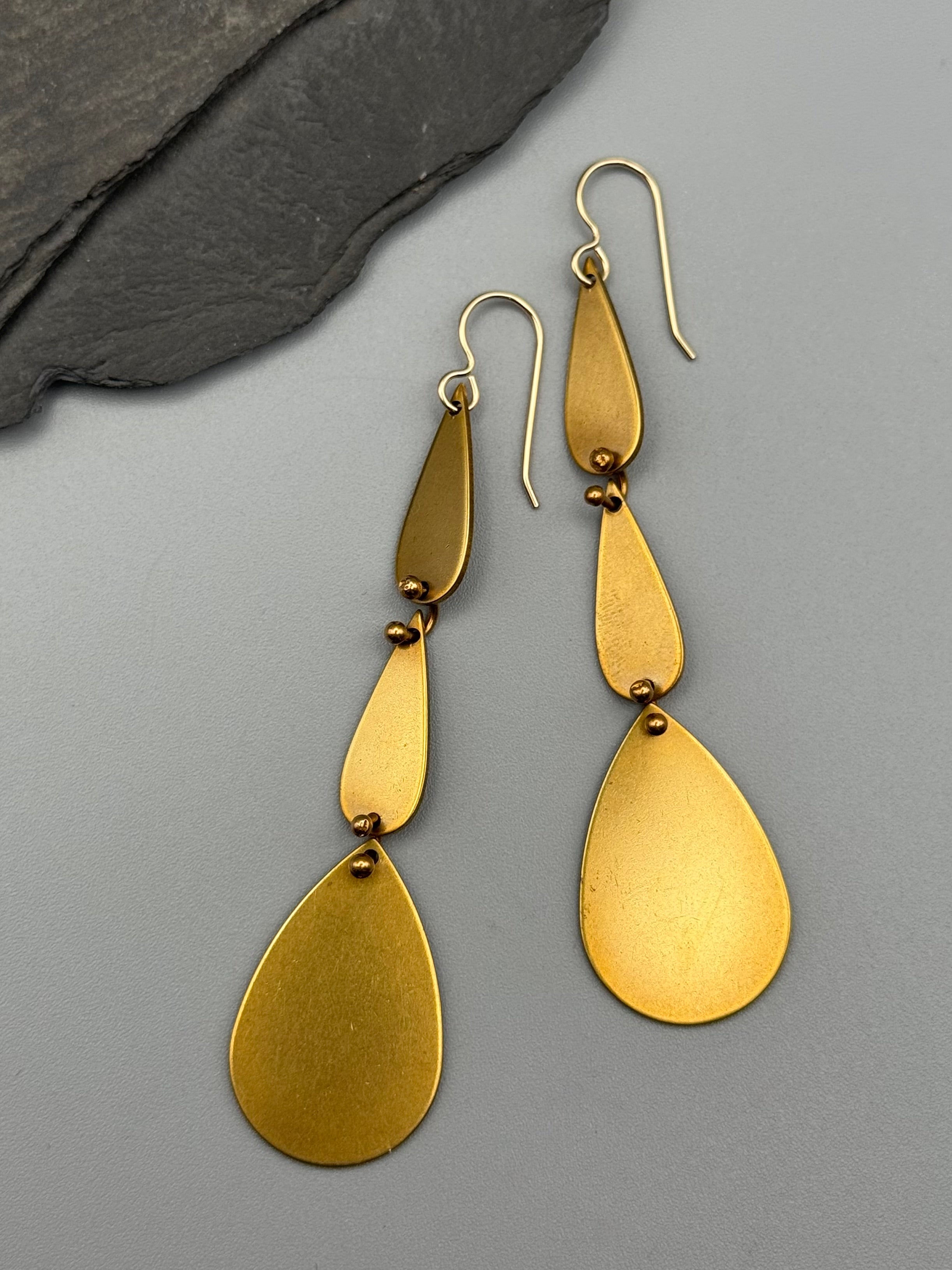 •DOWNPOUR• gold dangle earrings