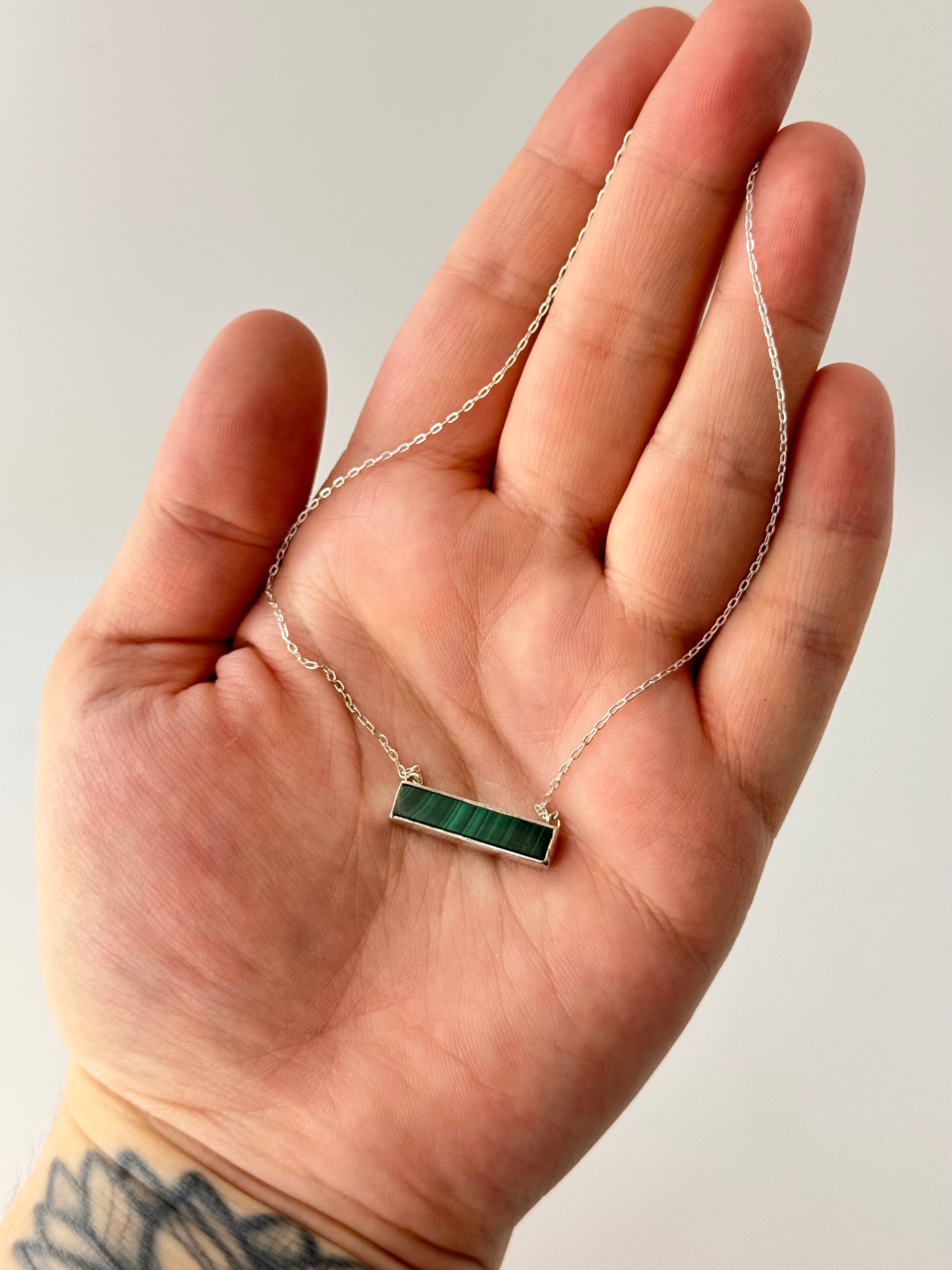 •PETITE BAR• malachite + silver necklace (16"-18" long)