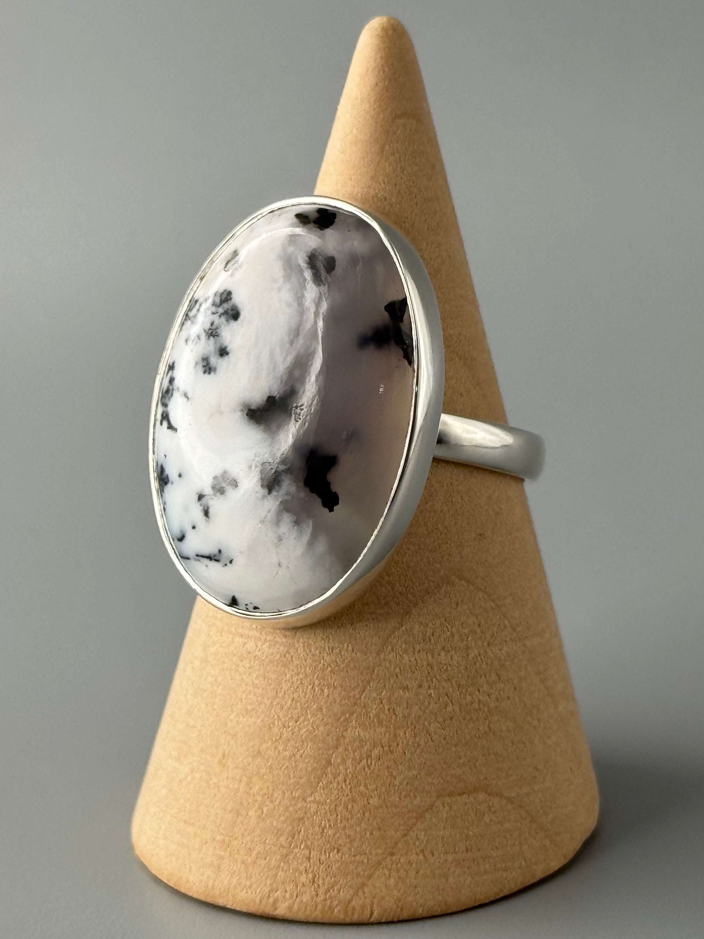 •DENDRITIC OPAL - OVAL• simple bezel silver ring (size 7.75)