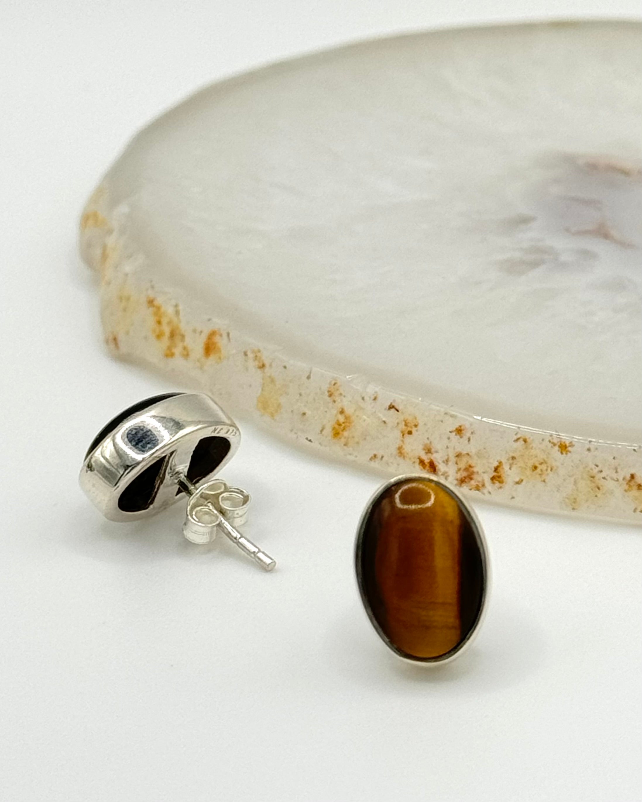 •TIGER'S EYE - OVAL• silver bezel set stud earrings