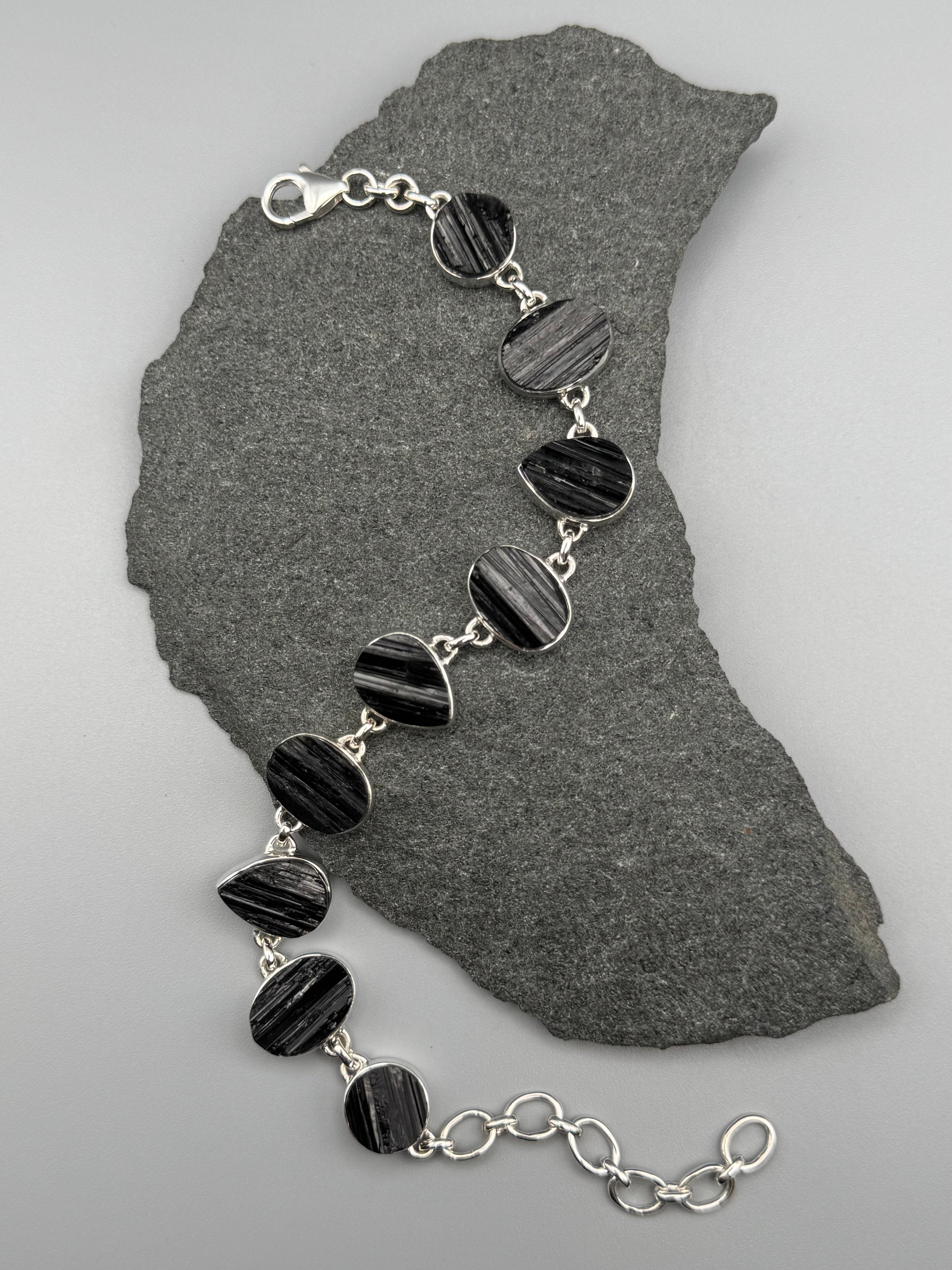 •BLACK TOURMALINE - GEO MIX• linked silver bracelet (7.25" - 9")