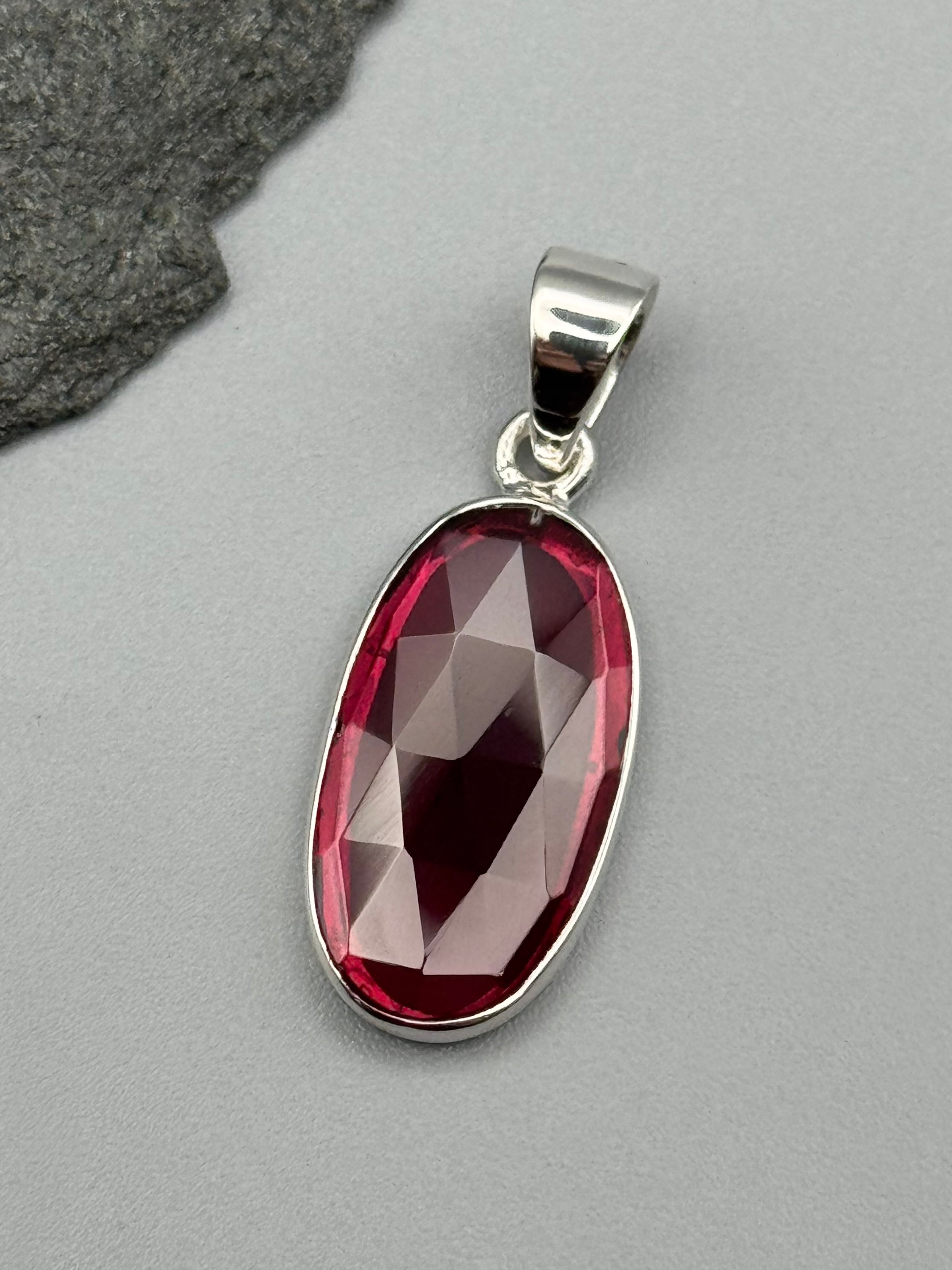 •GARNET - FACETED OVAL• sterling silver pendant