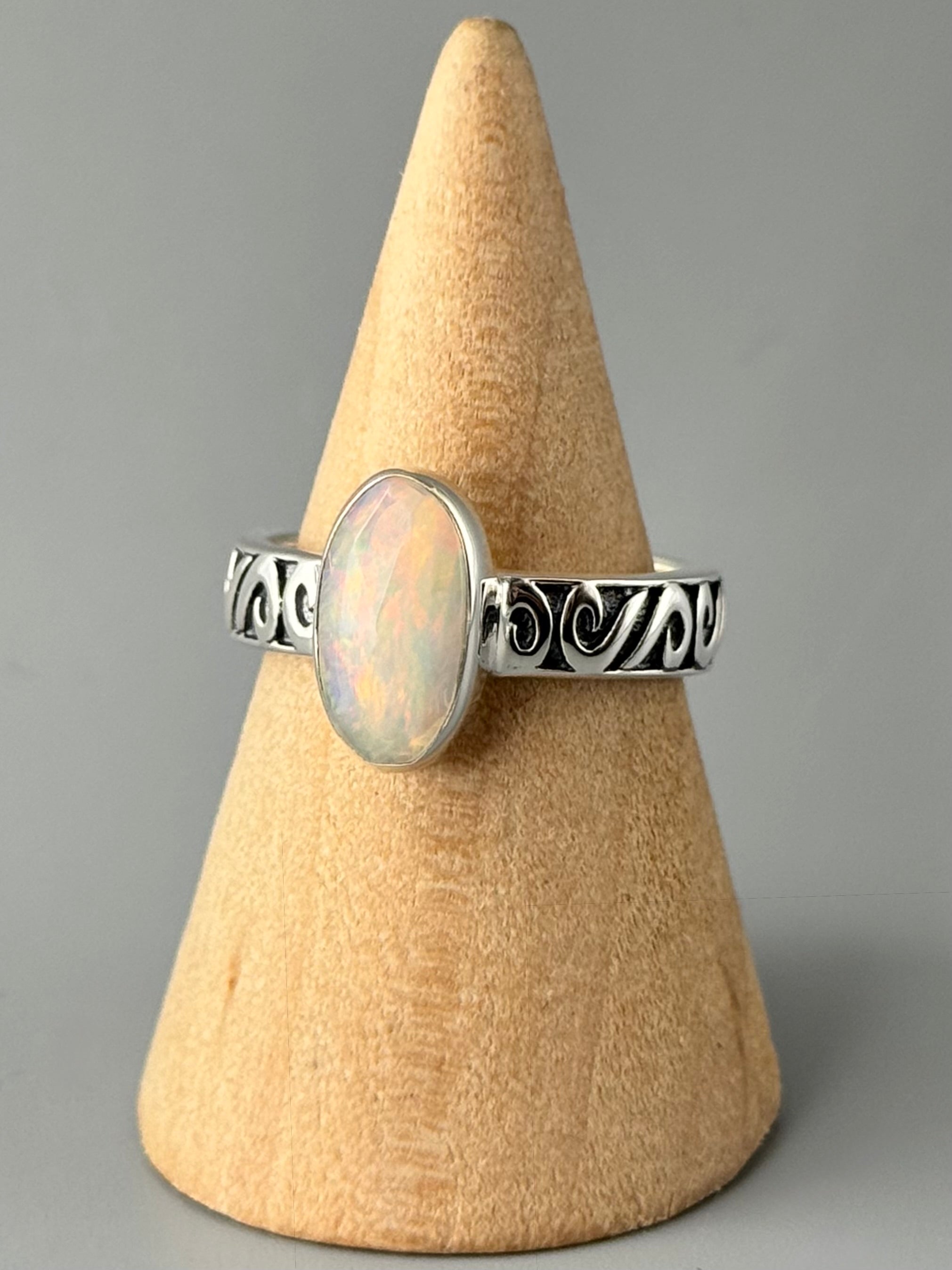 •ETHIOPIAN OPAL - SWIRL• sterling silver ring (size 9)