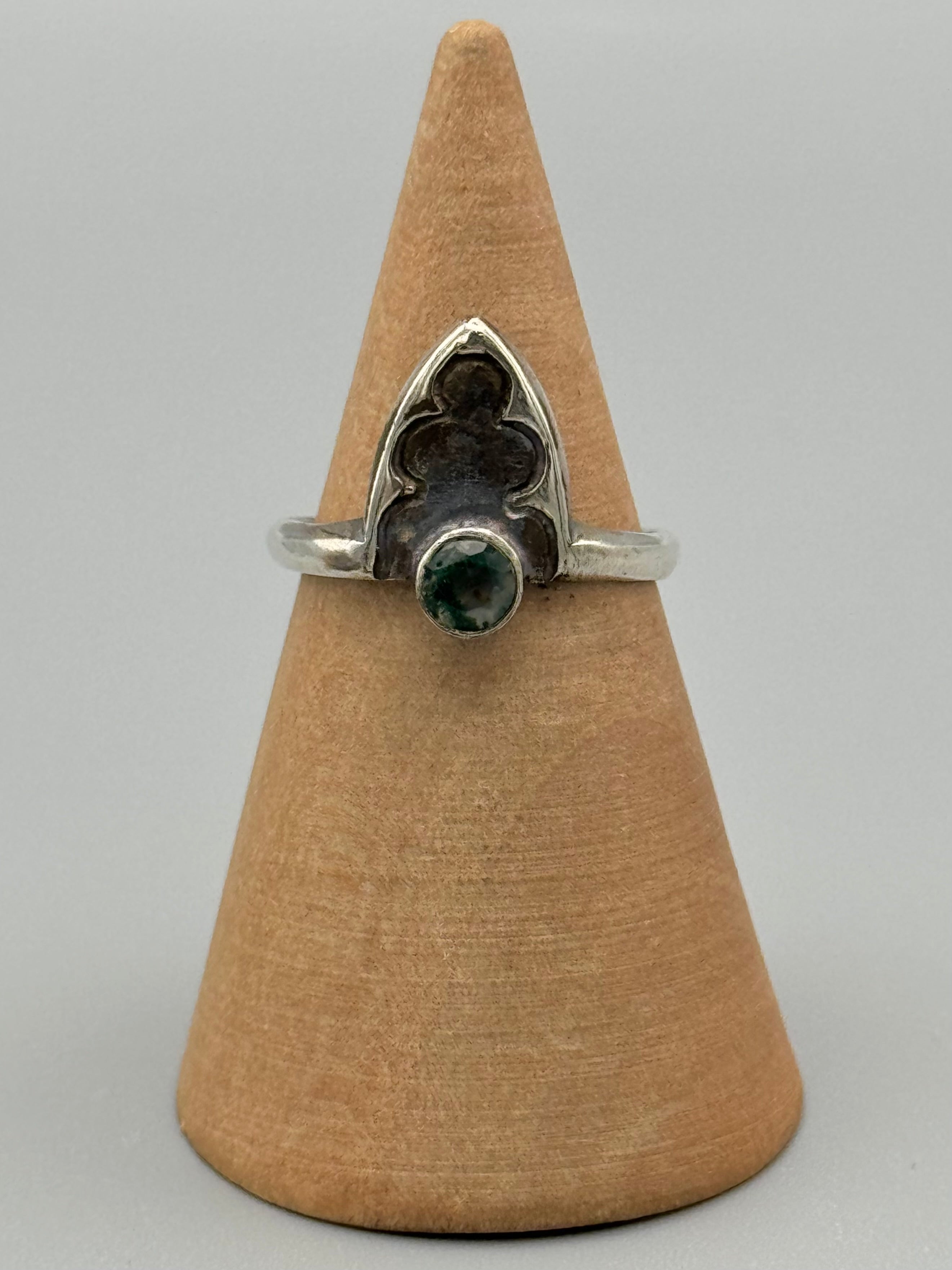 •LIL' GOTHIC ARCH• moss agate + silver ring (size 6.5)