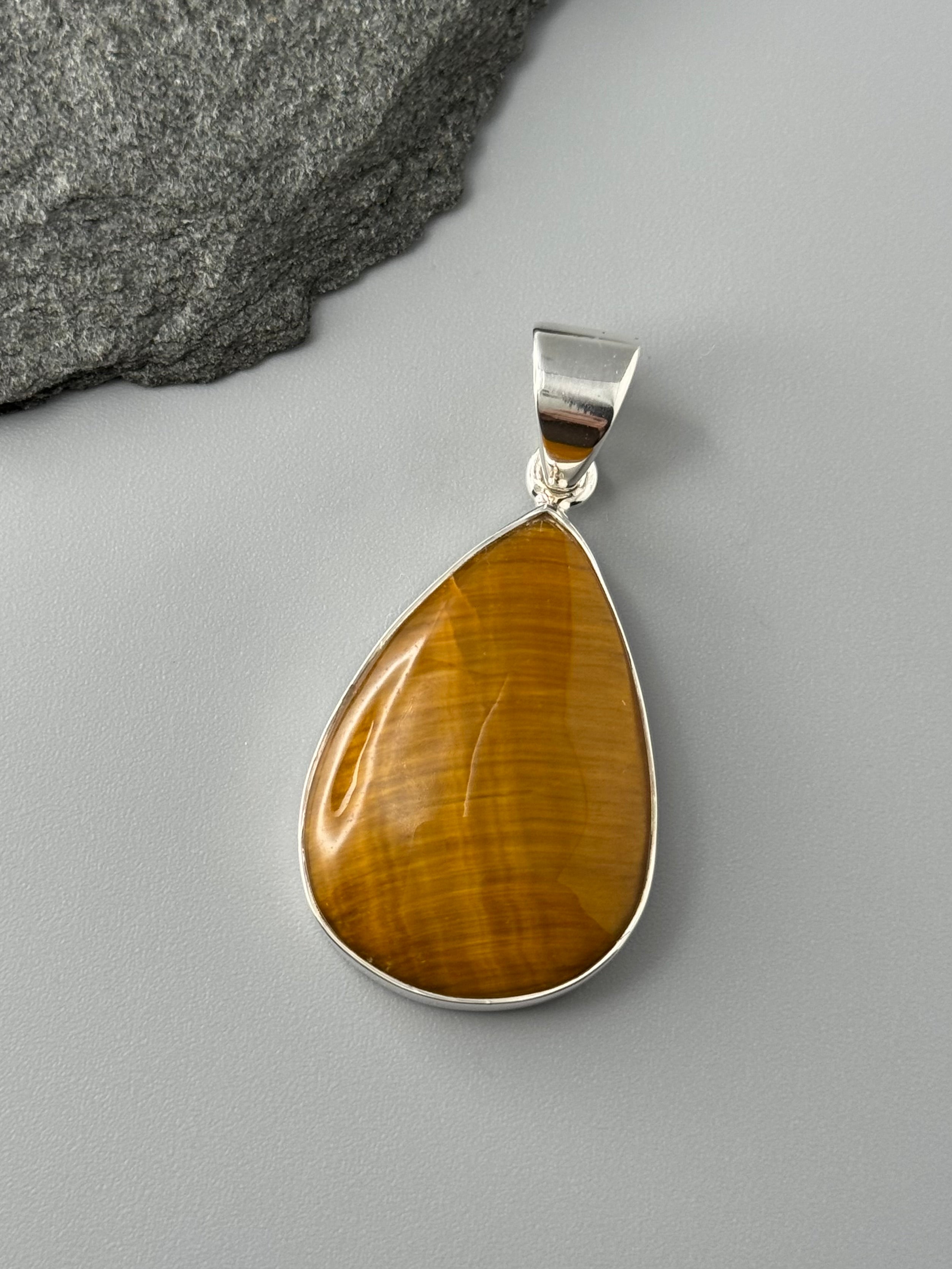 •TIGER EYE - TEARDROP• sterling silver pendant
