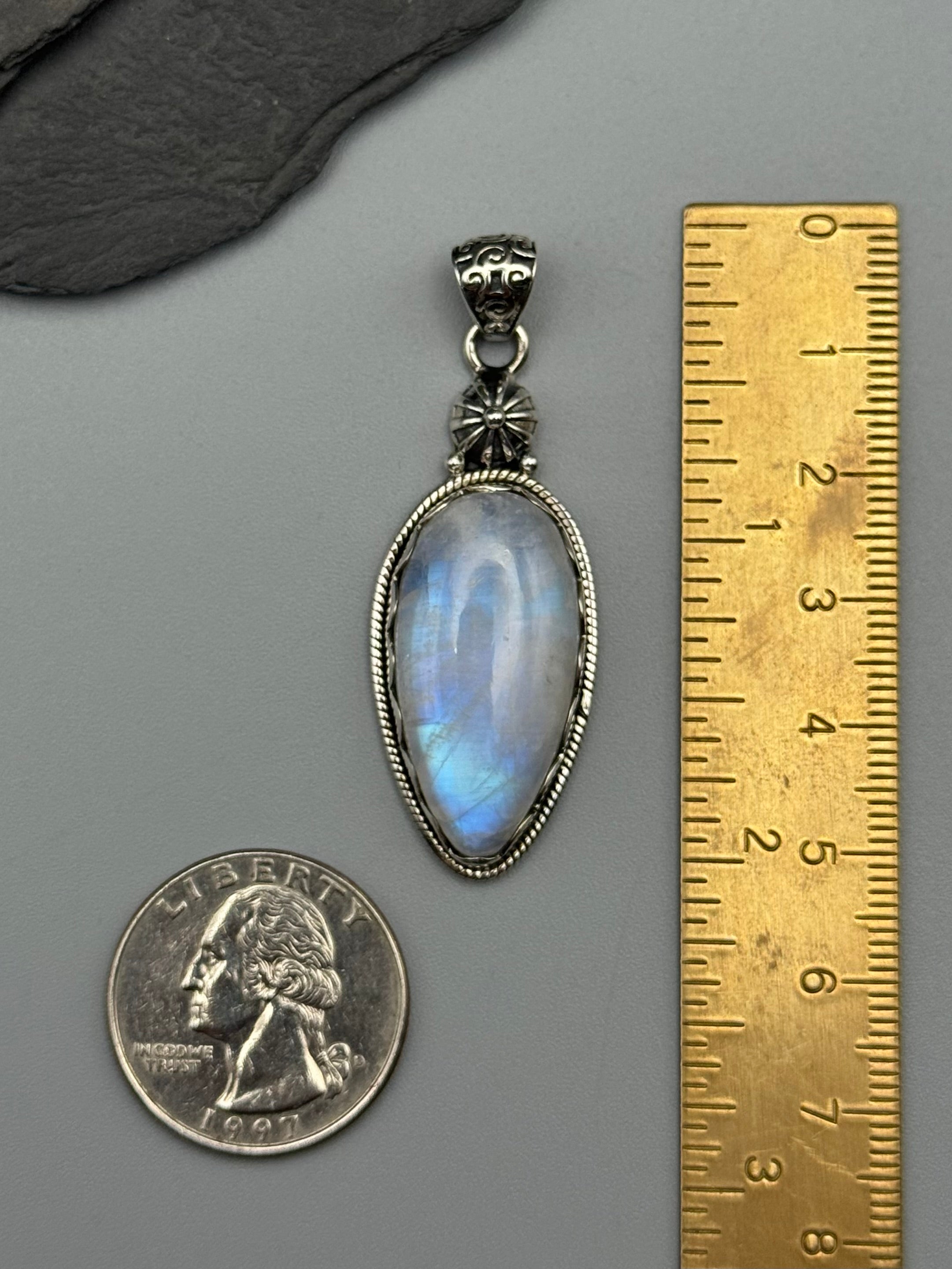 •RAINBOW MOONSTONE - SCALLOPED SPEAR TEAR - 1• sterling silver pendant