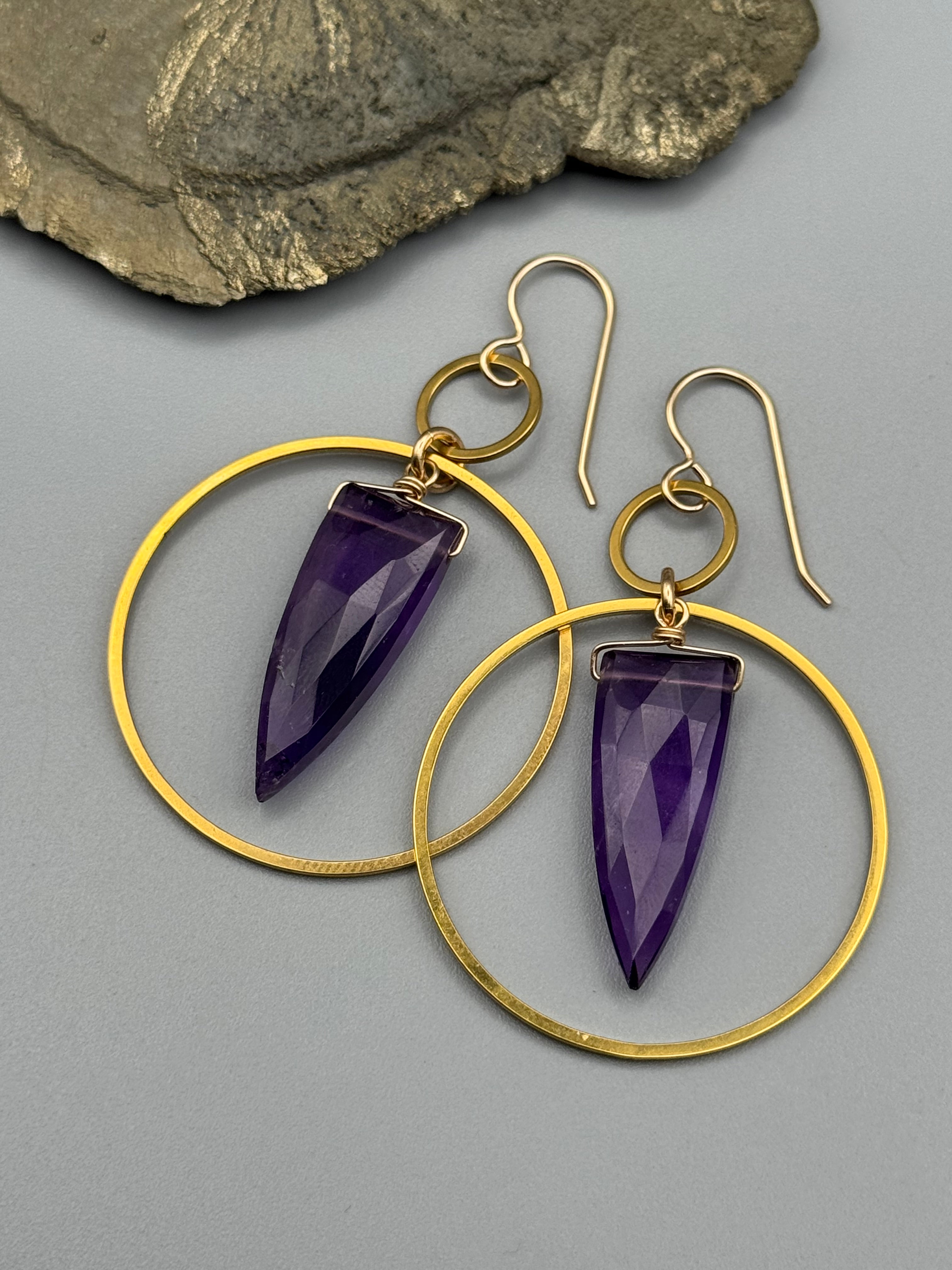 •EQUA-LUNA• amethyst fang + gold earrings