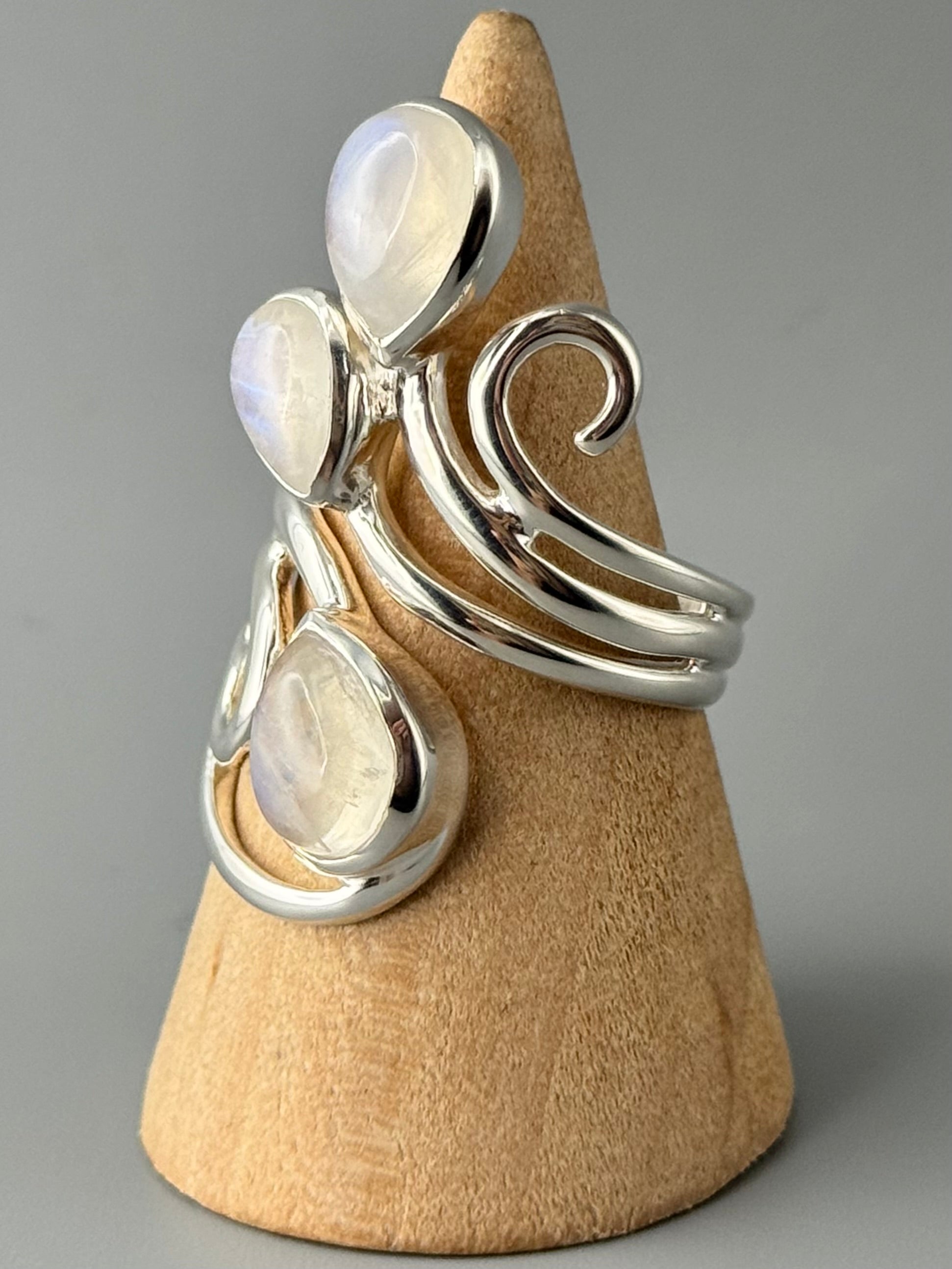 •RAINBOW MOONSTONE - SPLASH• adjustable silver ring