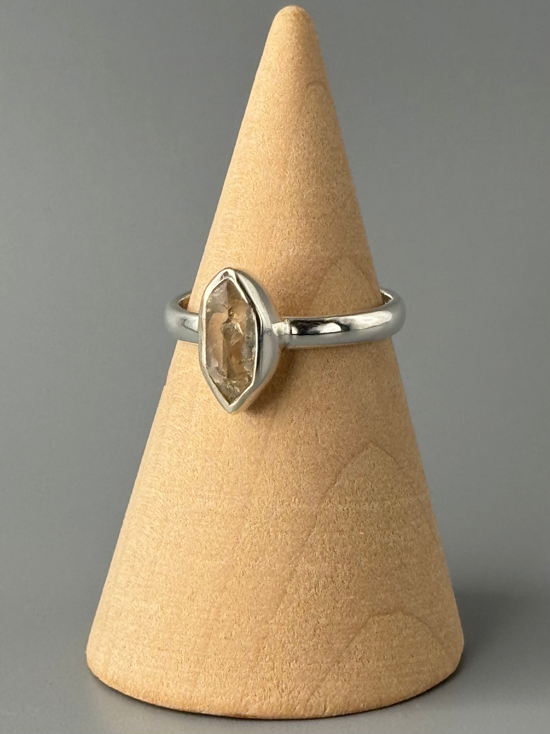 •HERKIMER DIAMOND - STACKABLE• simple bezel silver ring (size 6)