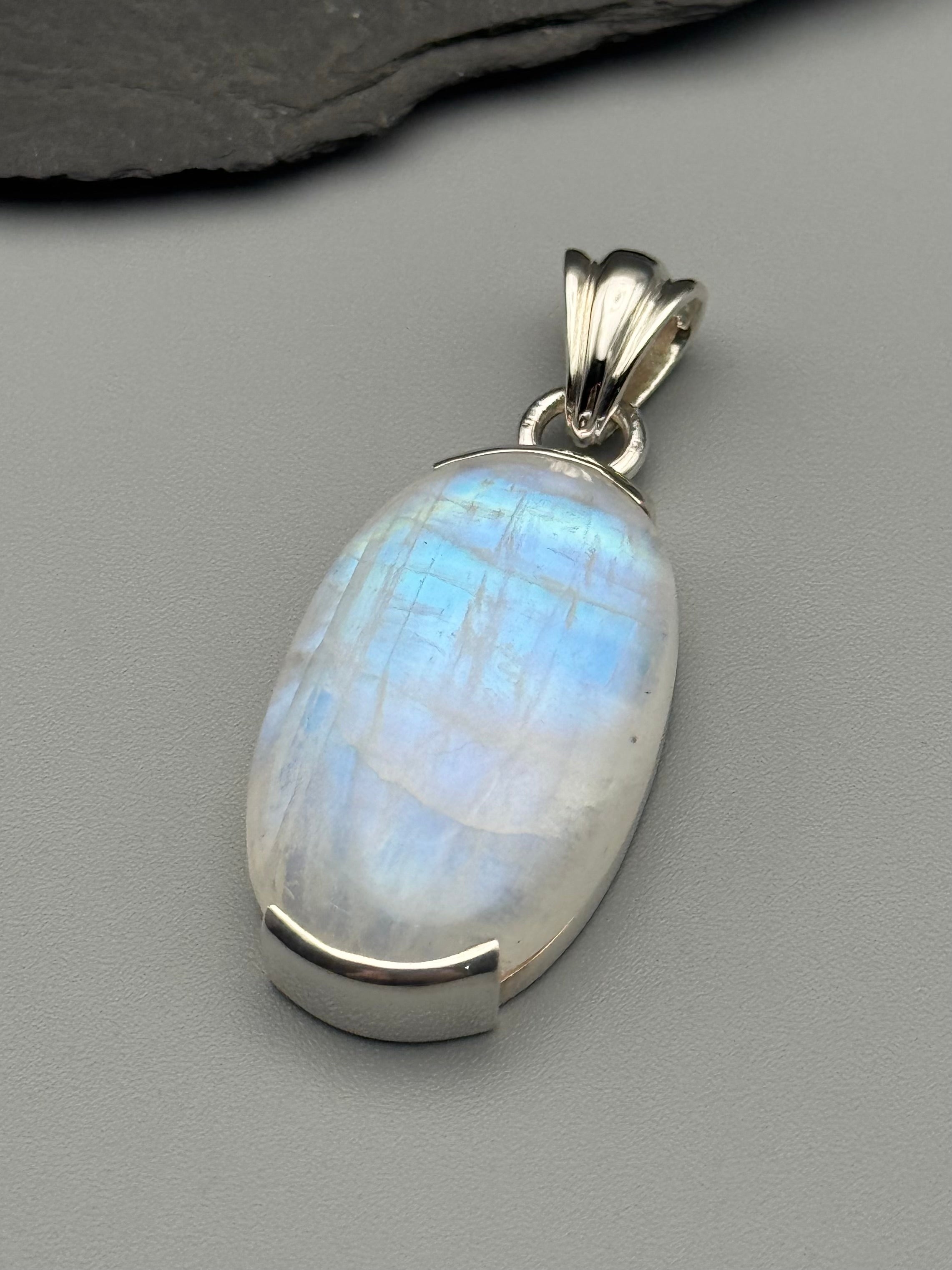 •RAINBOW MOONSTONE - OVAL• bezel capped silver pendant