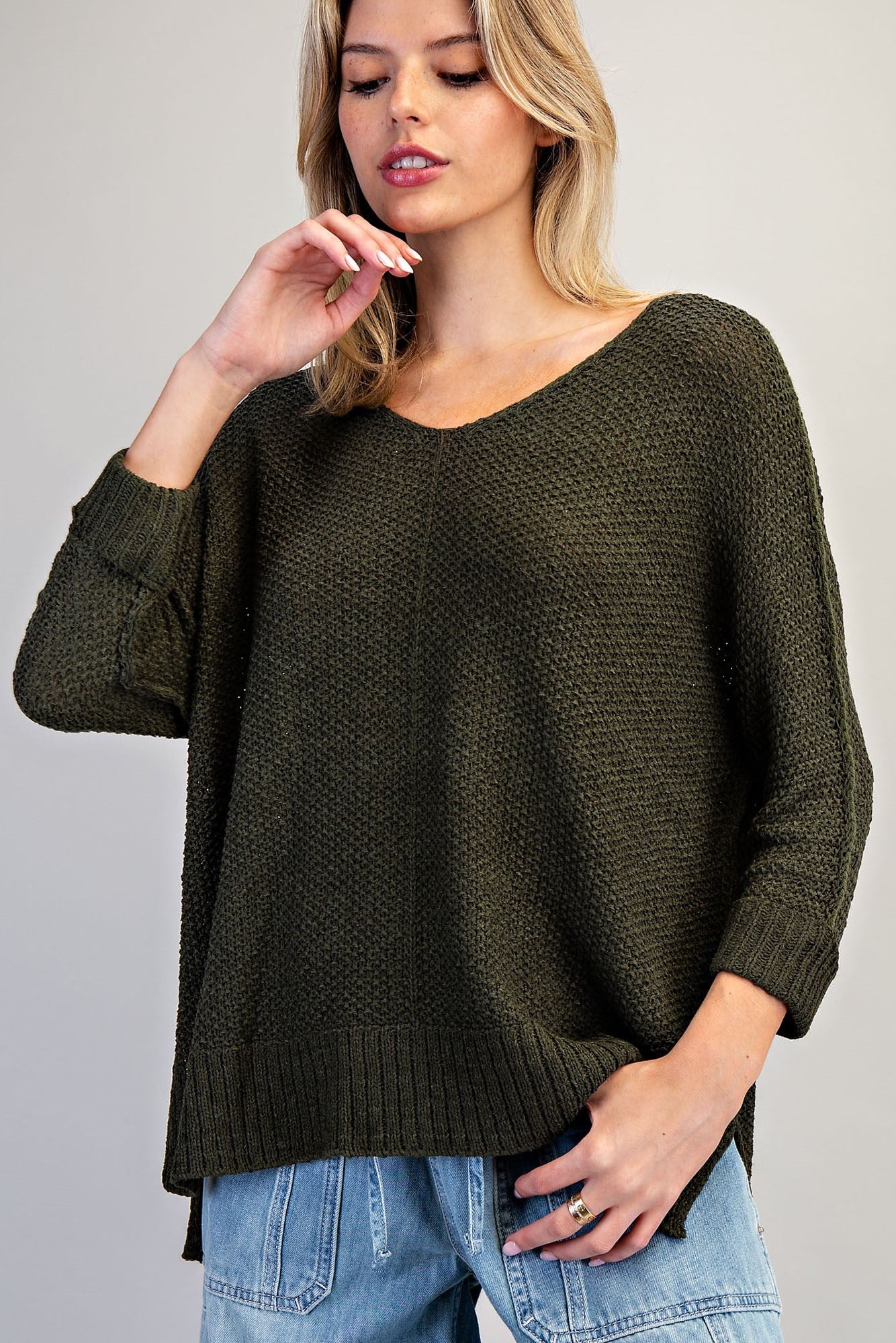 •JUNO• exposed seam V-neck sweater