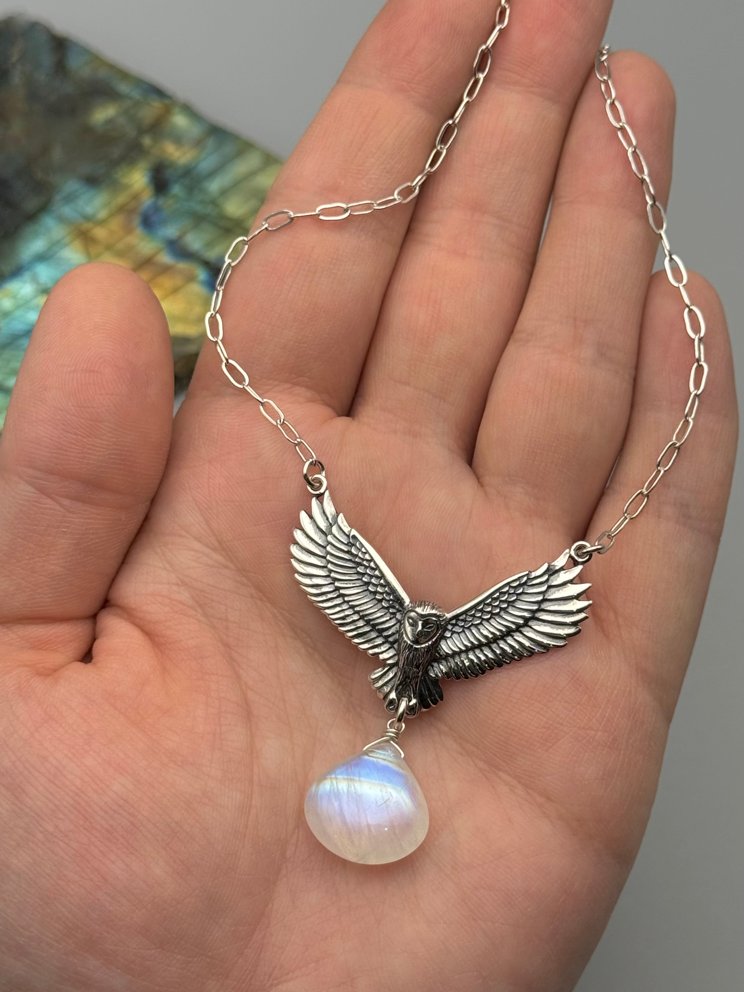 •NOCTURNA• rainbow moonstone + silver necklace (18"-20" long)