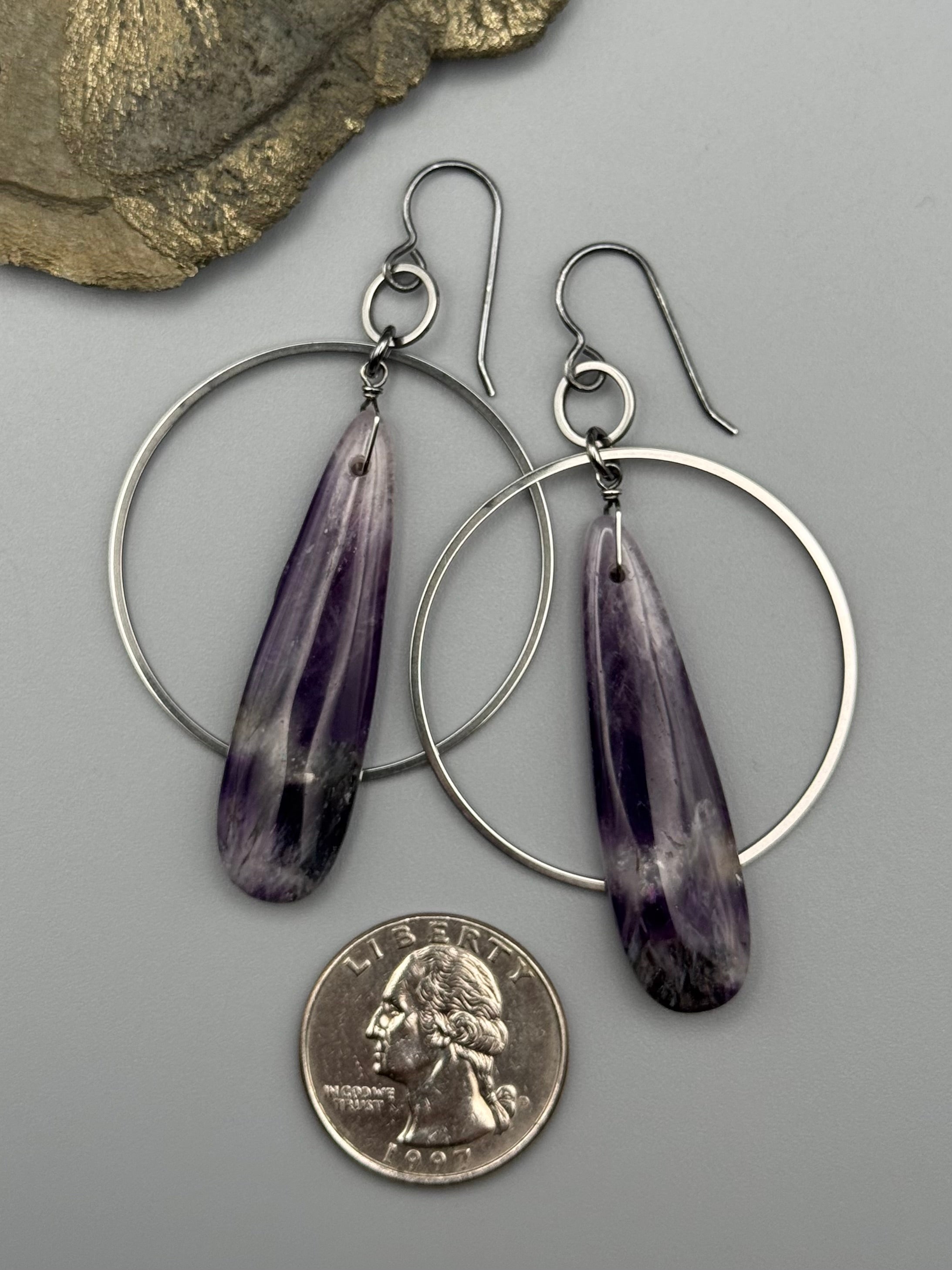 •EQUA-ORBIT• chevron amethyst tear + silver earrings