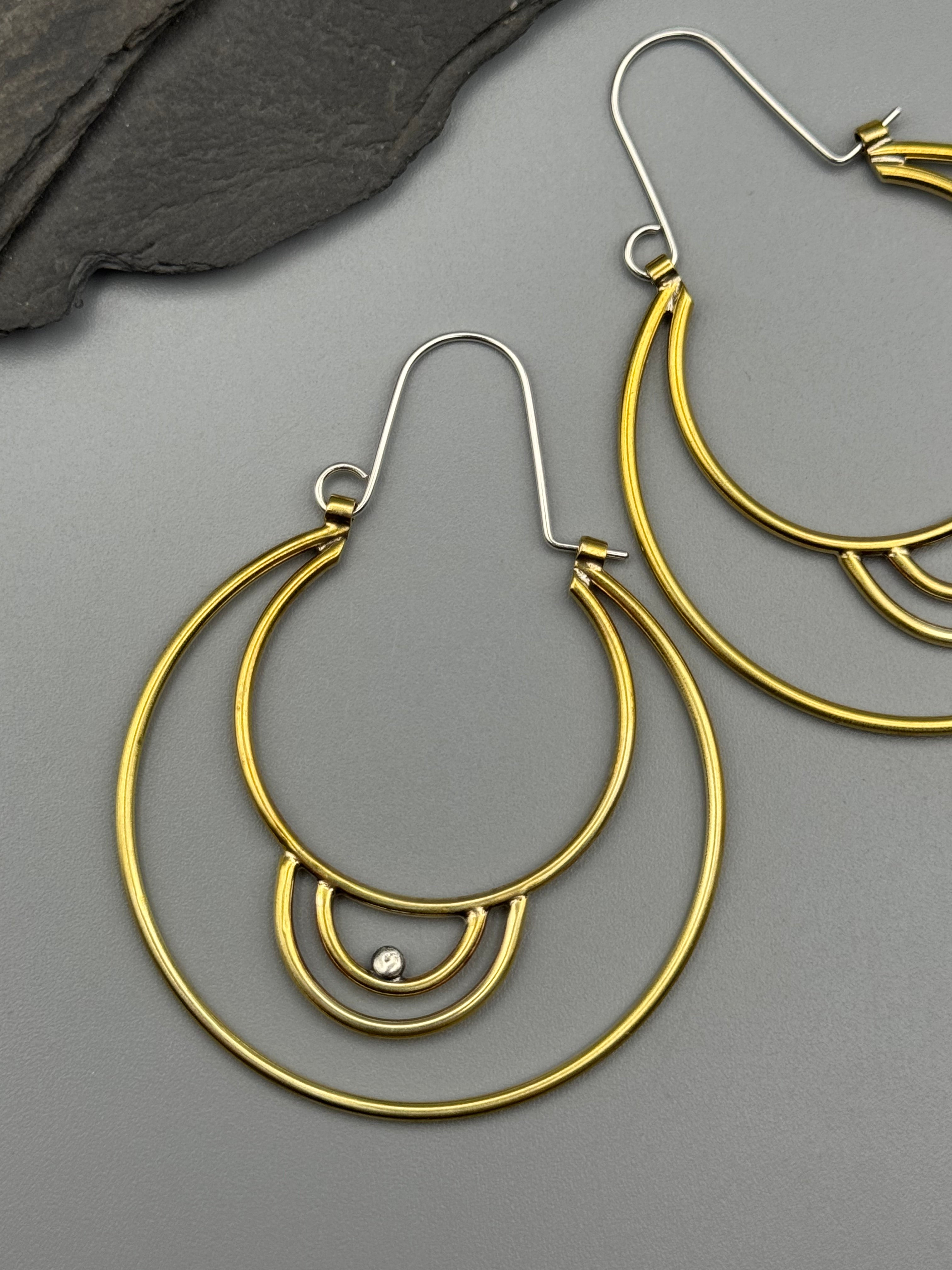 •CRESCENT CRATER• mixed metal hoop earrings