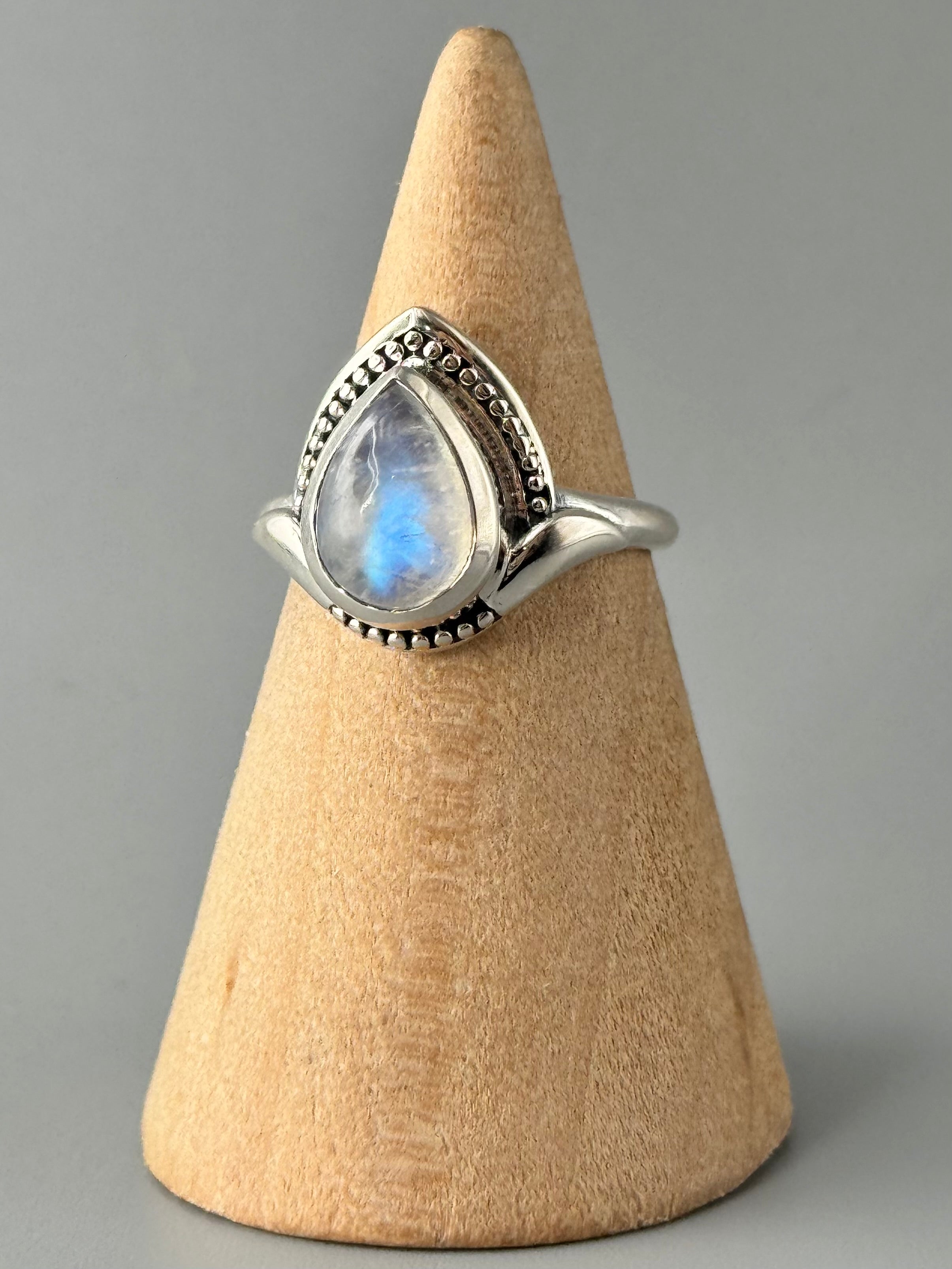 •RAINBOW MOONSTONE - SHIELD• sterling silver ring (various sizes)