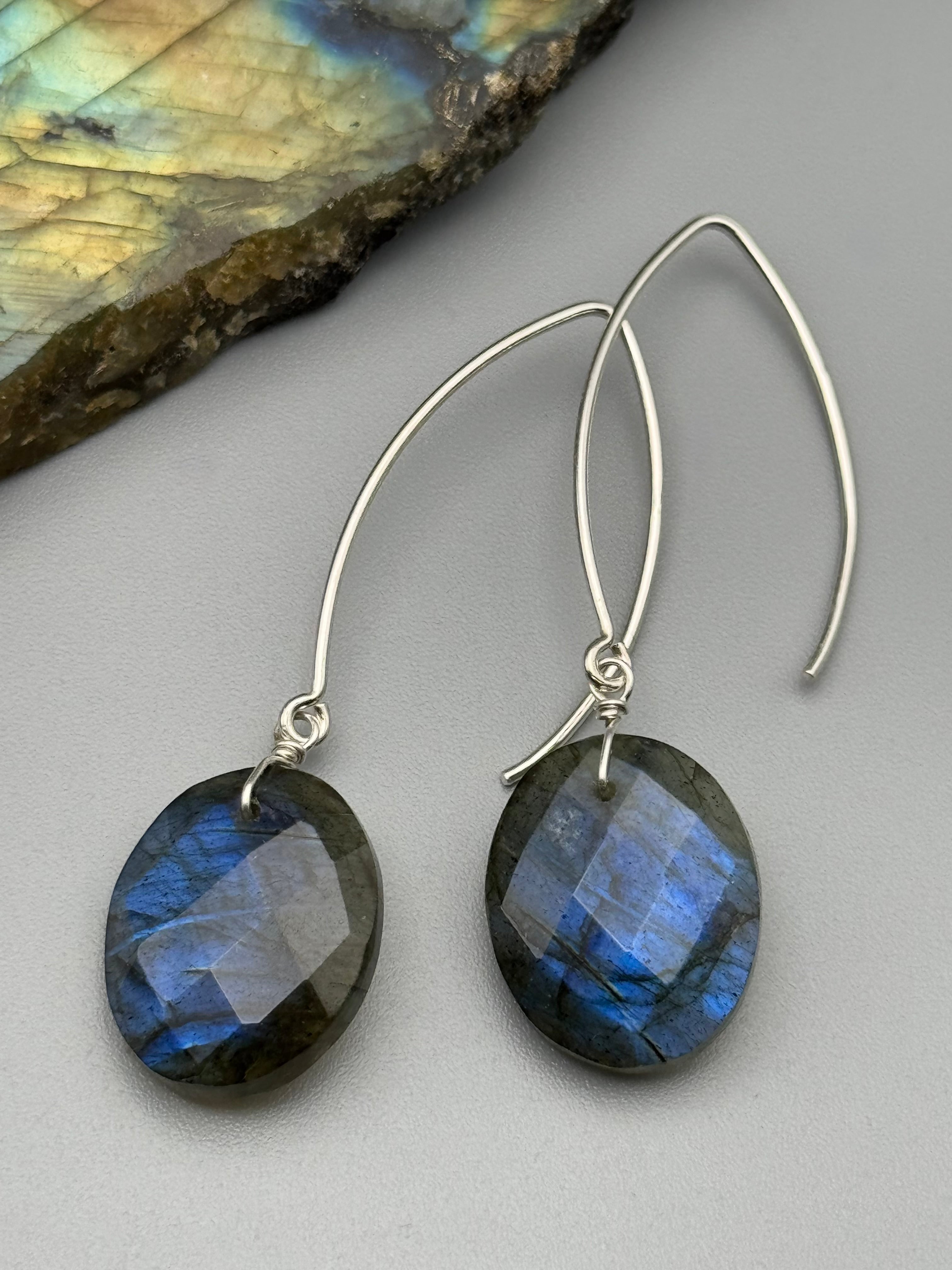 •STRAY• labradorite coin + silver earrings