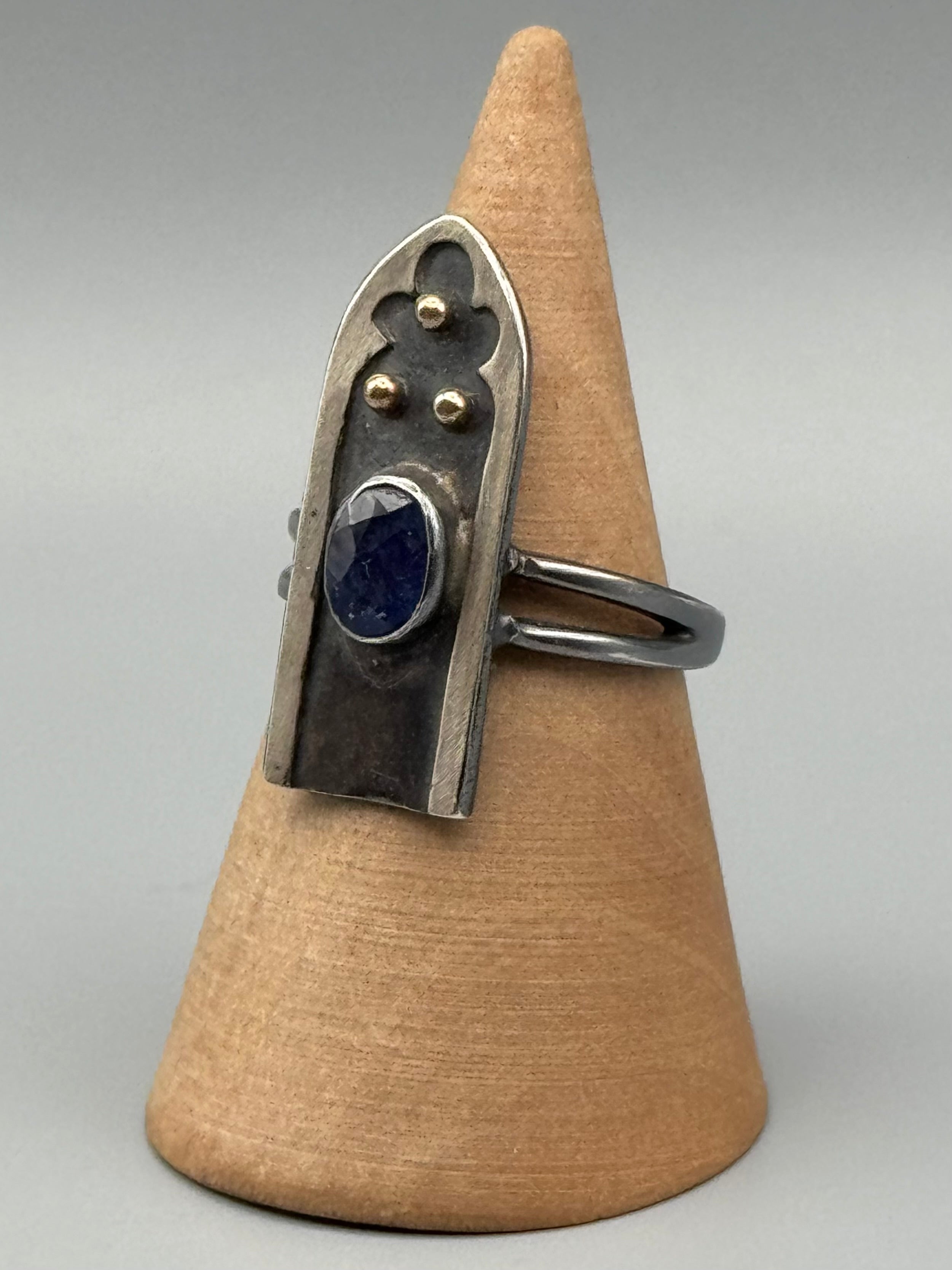 •GOTHIC ARCH• blue sapphire + mixed metal ring (size 7.75)