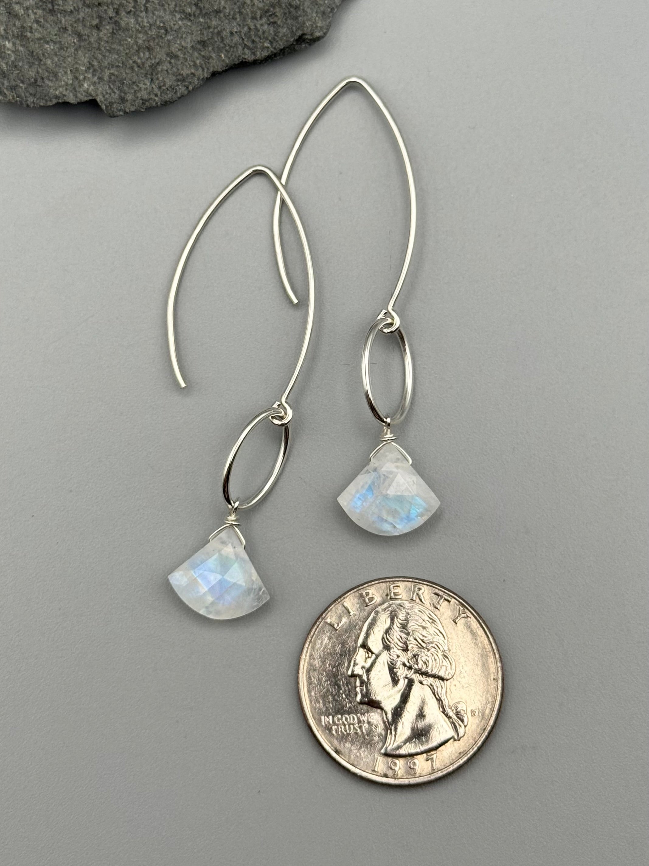 •IO• rainbow moonstone fan + silver earrings