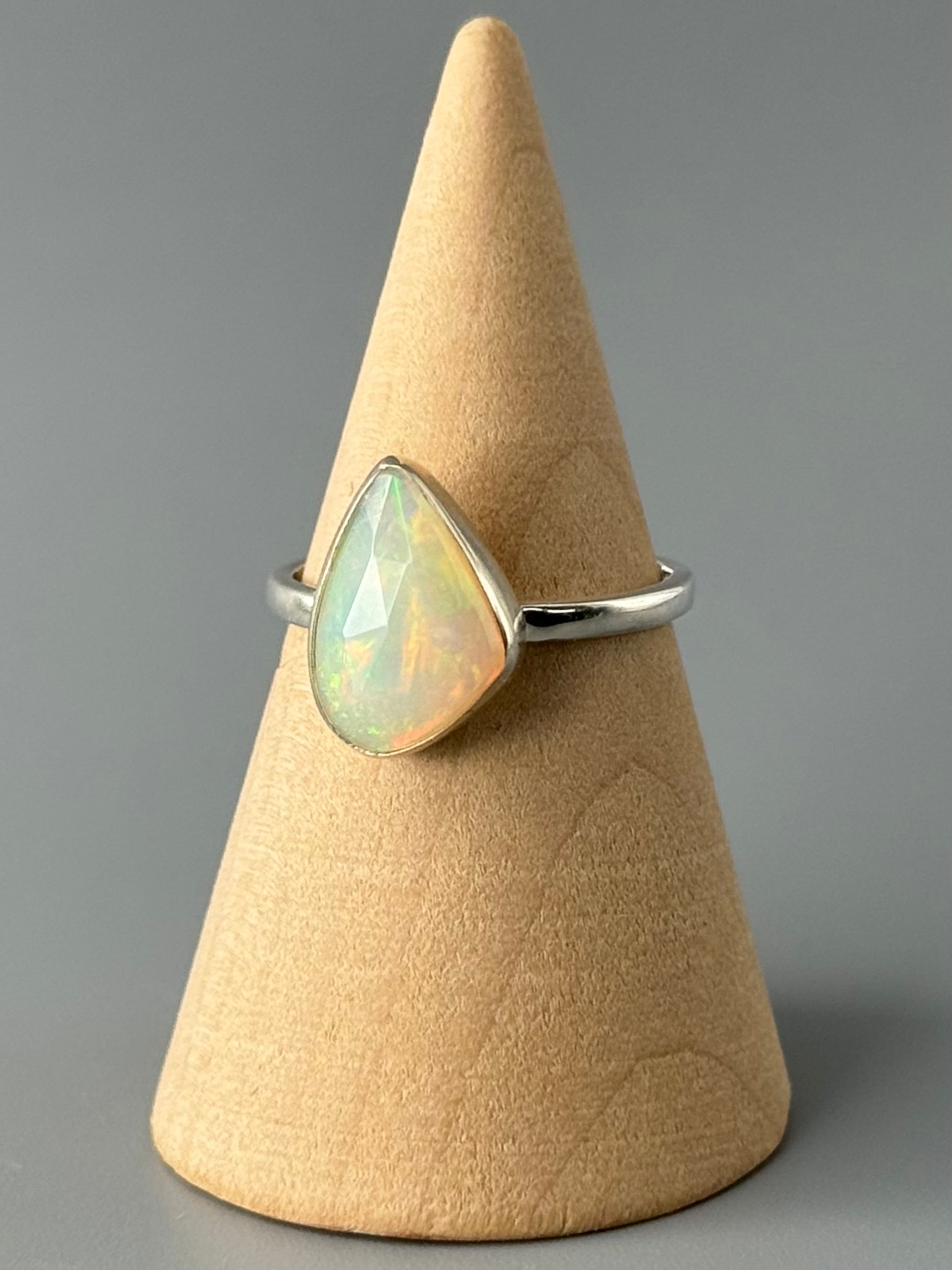 •FACETED ETHIOPIAN OPAL - STACKABLE FREEFORM• silver ring (size 7)