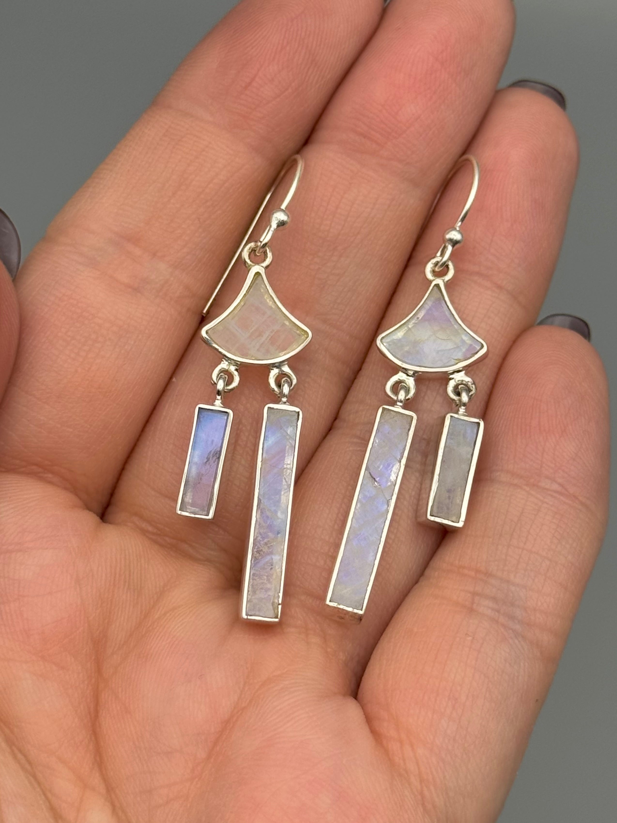 •RAINBOW MOONSTONE - GINKGO DROP• silver dangle earrings