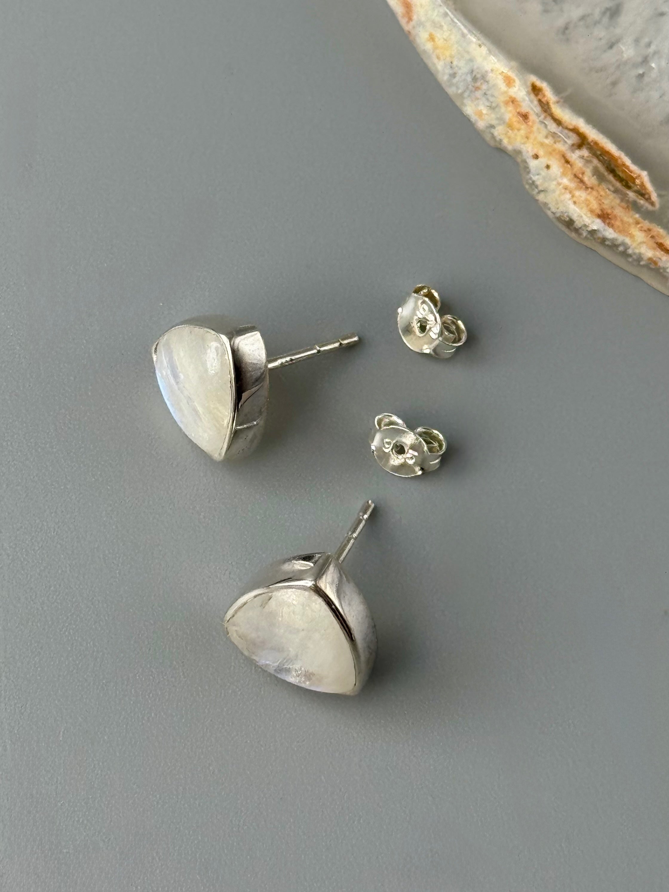 •RAINBOW MOONSTONE - ROUNDED TRIANGLE• silver bezel set stud earrings