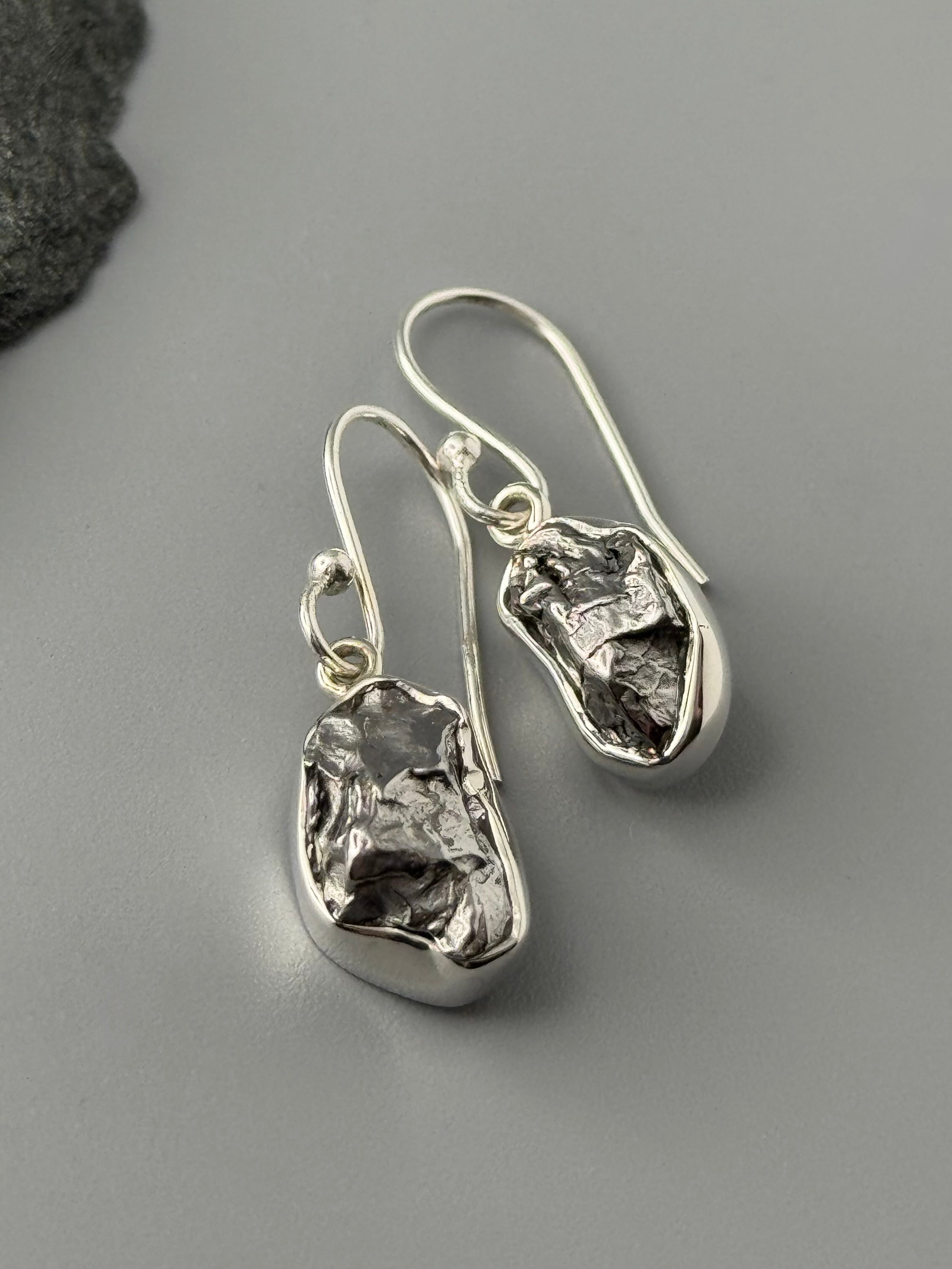 •METEORITE - FREEFORM - 2• silver dangle earrings