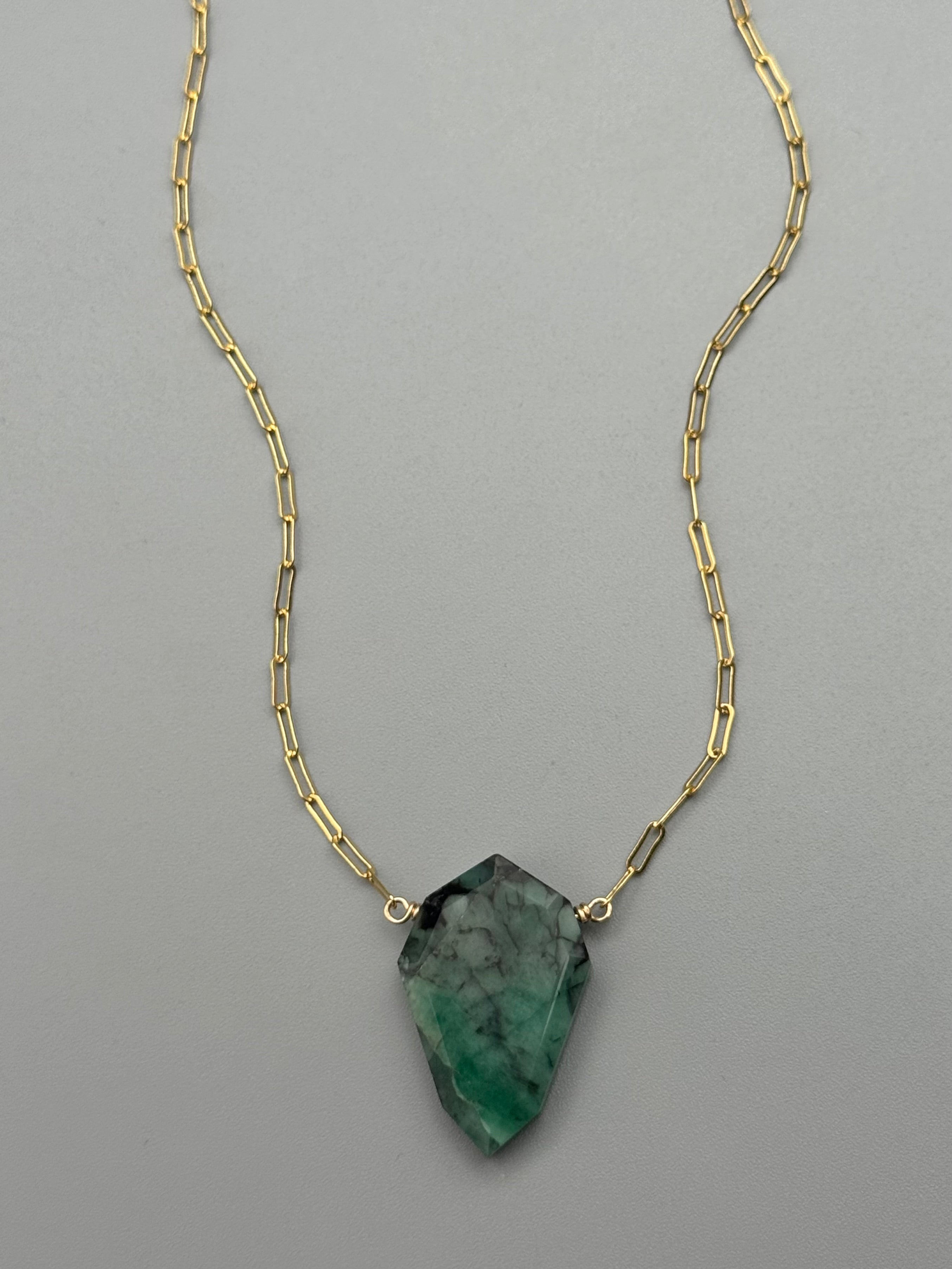 •AEON• emerald petal + gold necklace (18"-20" long)