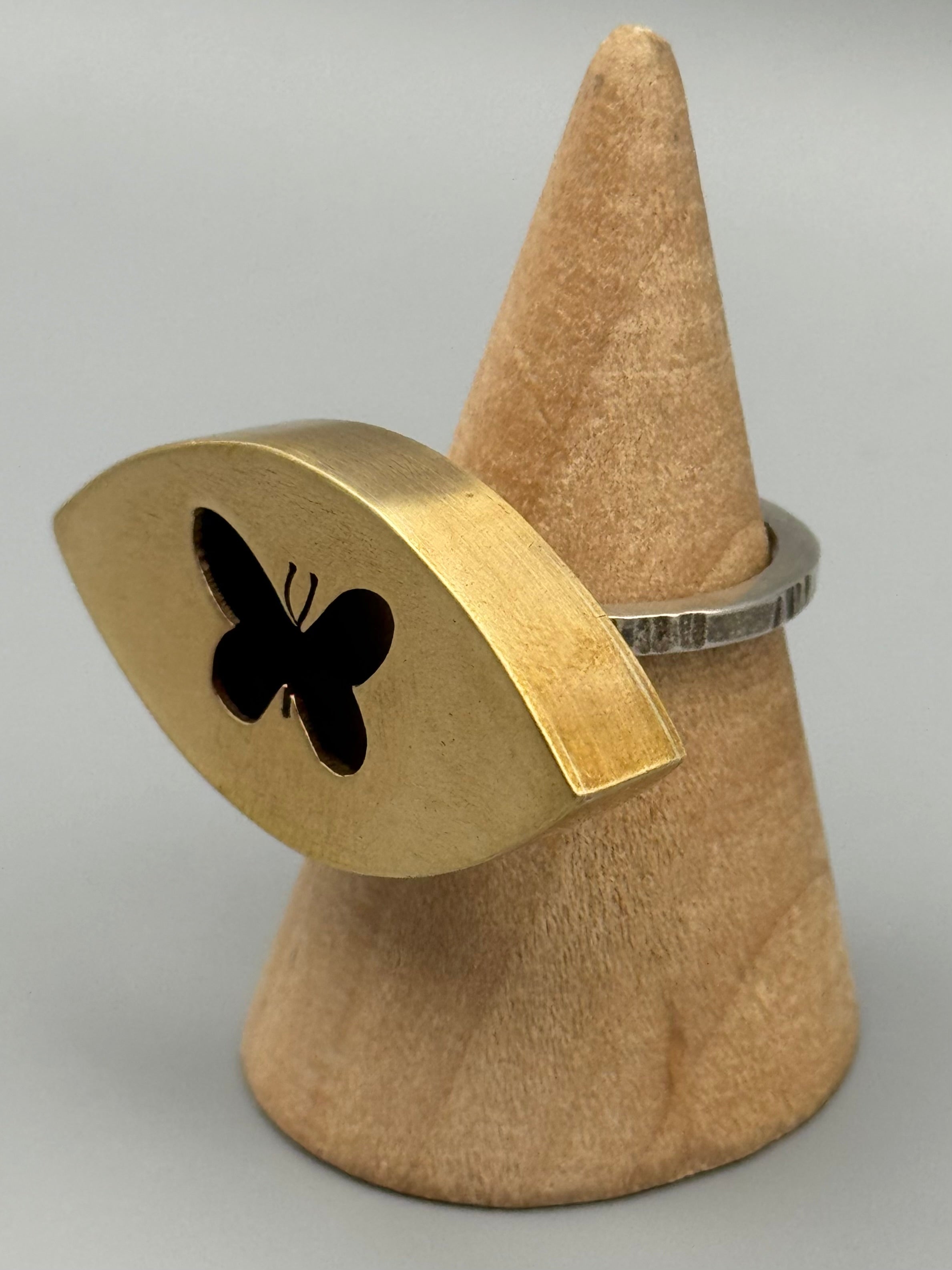 •MARIPOSA - LARGE MARQUISE• mixed metal butterfly shadowbox ring (size 7.25)