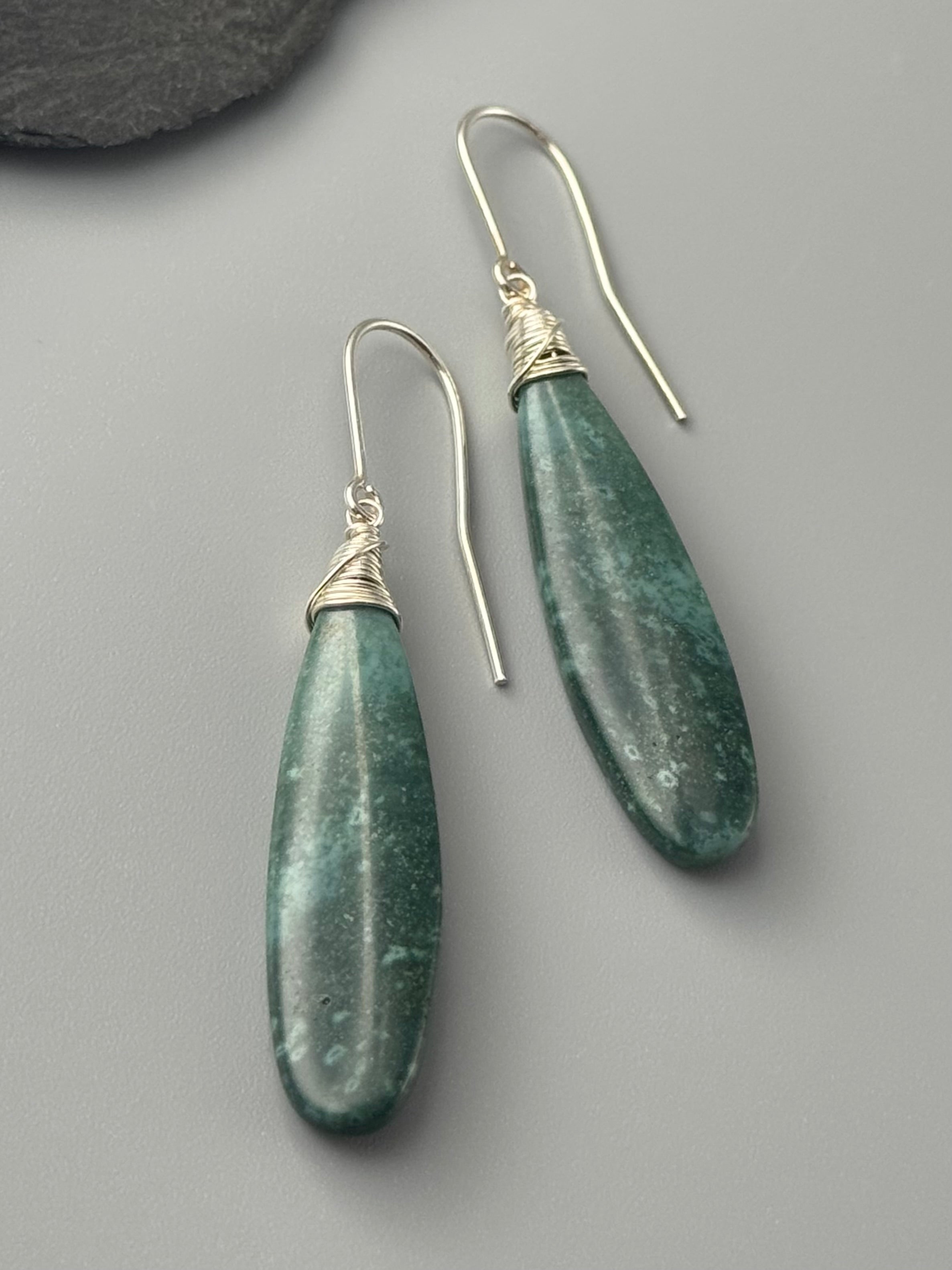 •STRAY• green mountain jade + silver earrings