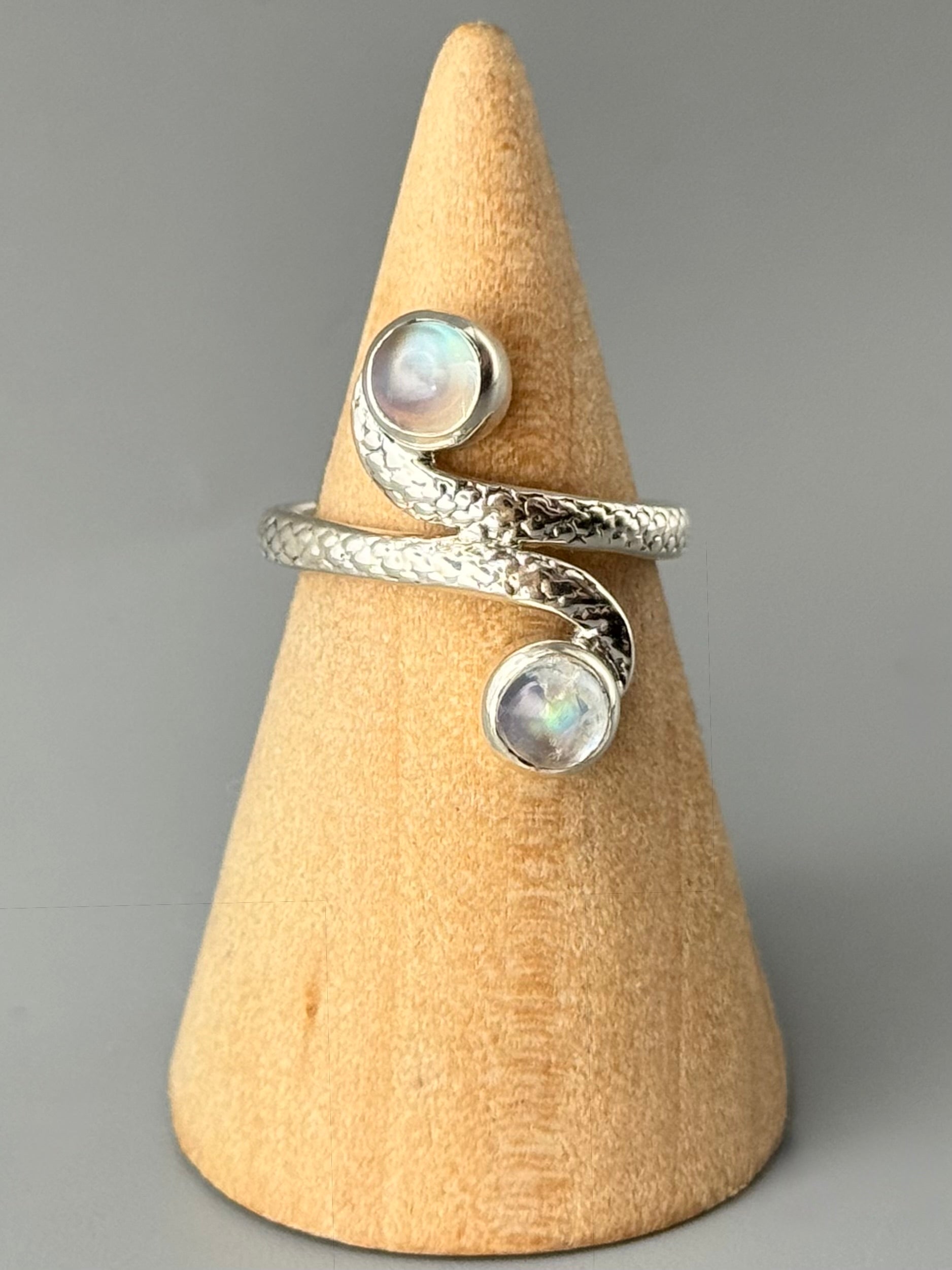 •RAINBOW MOONSTONE - MEDUSA• sterling silver ring (size 7)