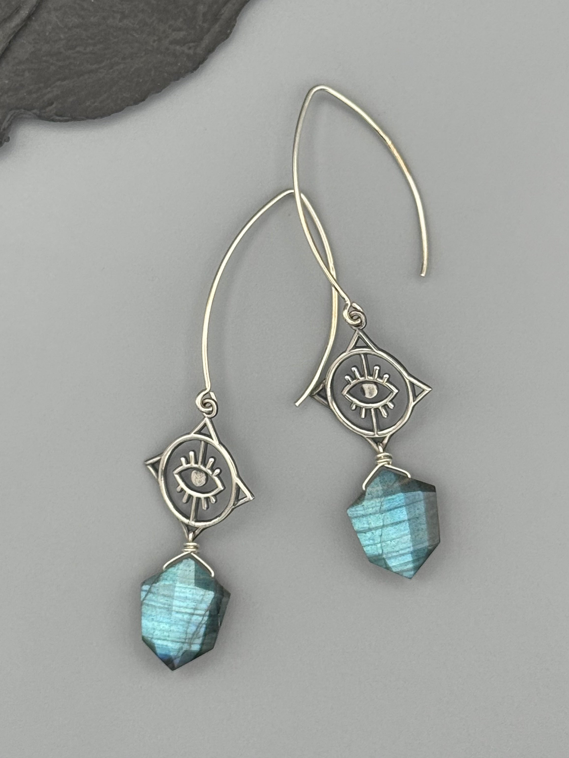 •ALL SEEING• labradorite + silver earrings