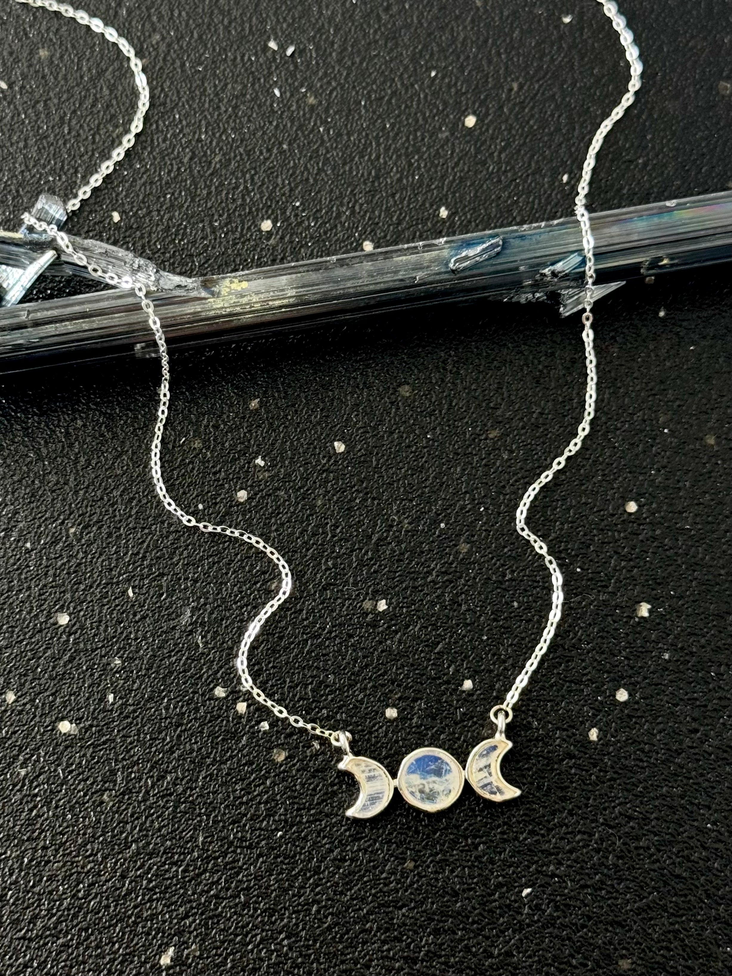 •SMALL MOON PHASE• rainbow moonstone + silver necklace (16"-18" long)